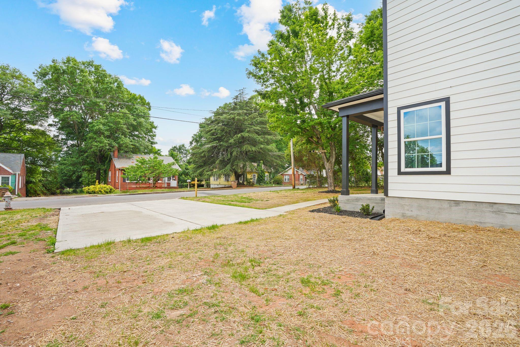 319 Grice Street Property Photo 4