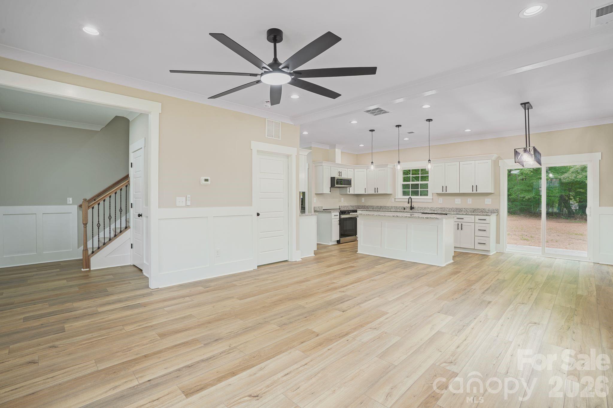 319 Grice Street Property Photo 9