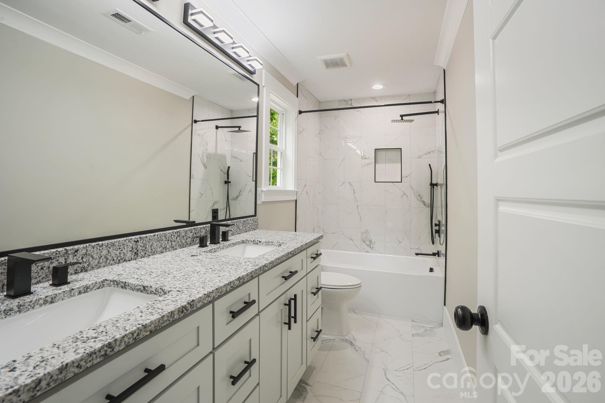 319 Grice Street Property Photo 36
