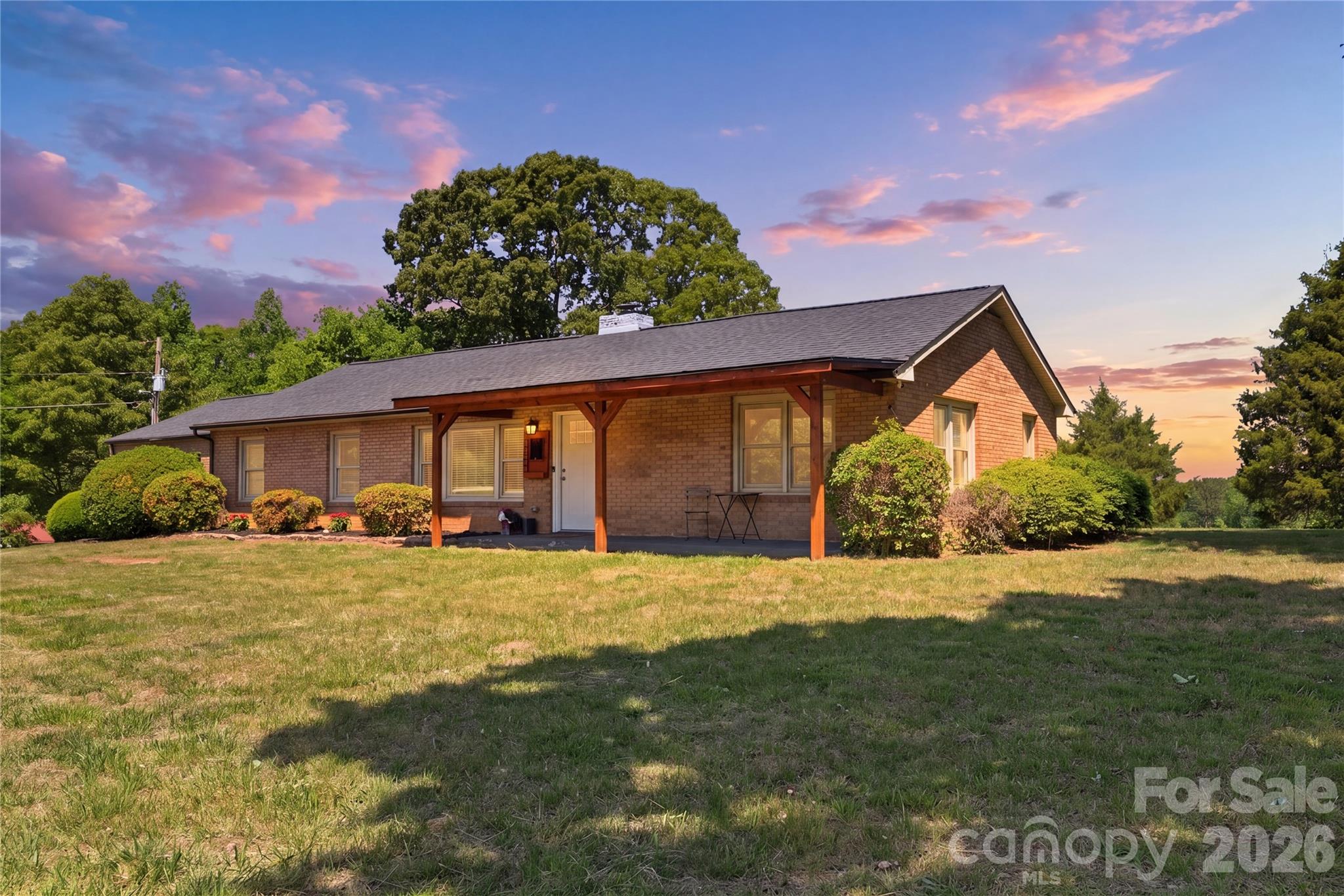 1333 Eufola Road Property Photo 1