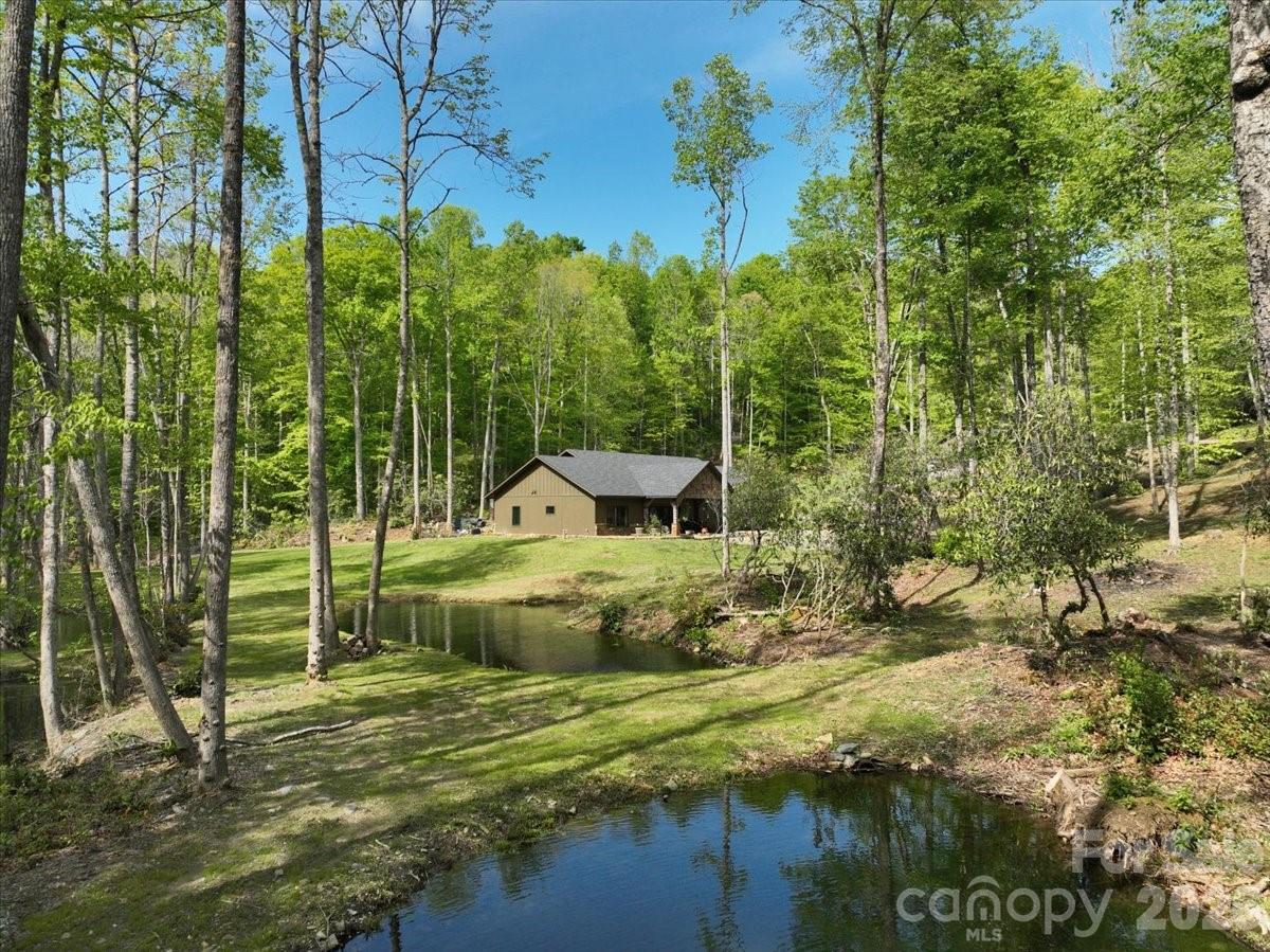 183 Mayfly Court Property Photo 1