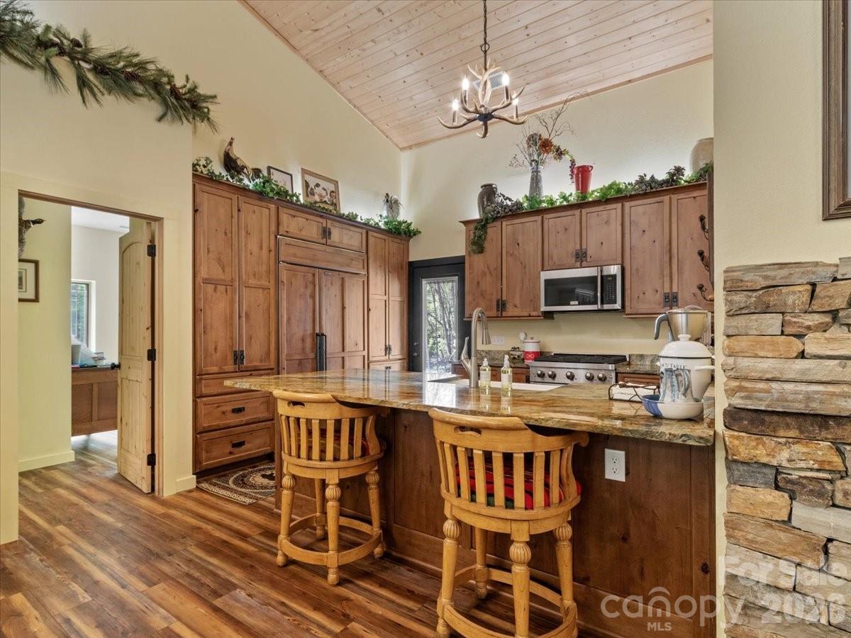 183 Mayfly Court Property Photo 14