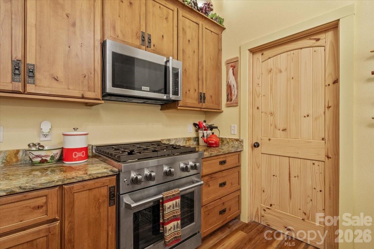 183 Mayfly Court Property Photo 17