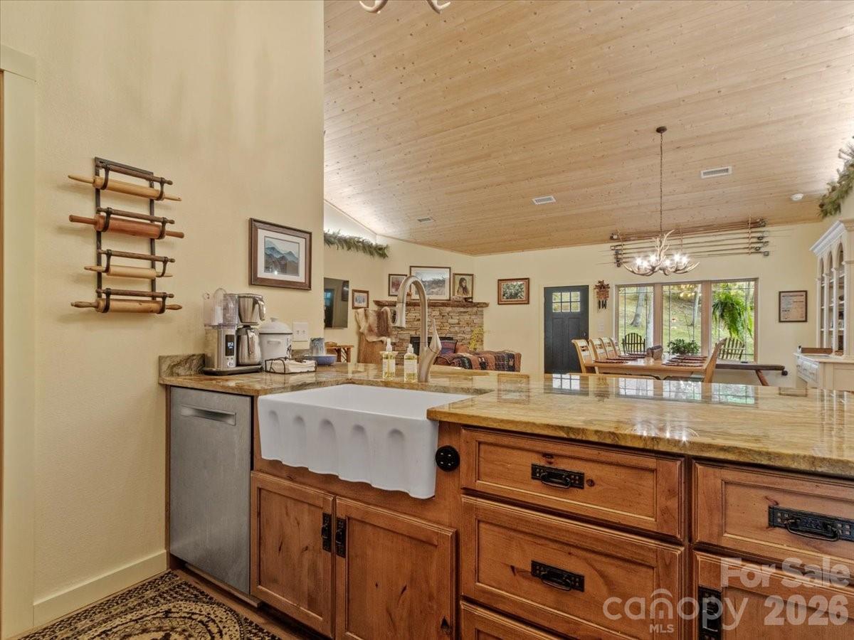 183 Mayfly Court Property Photo 18