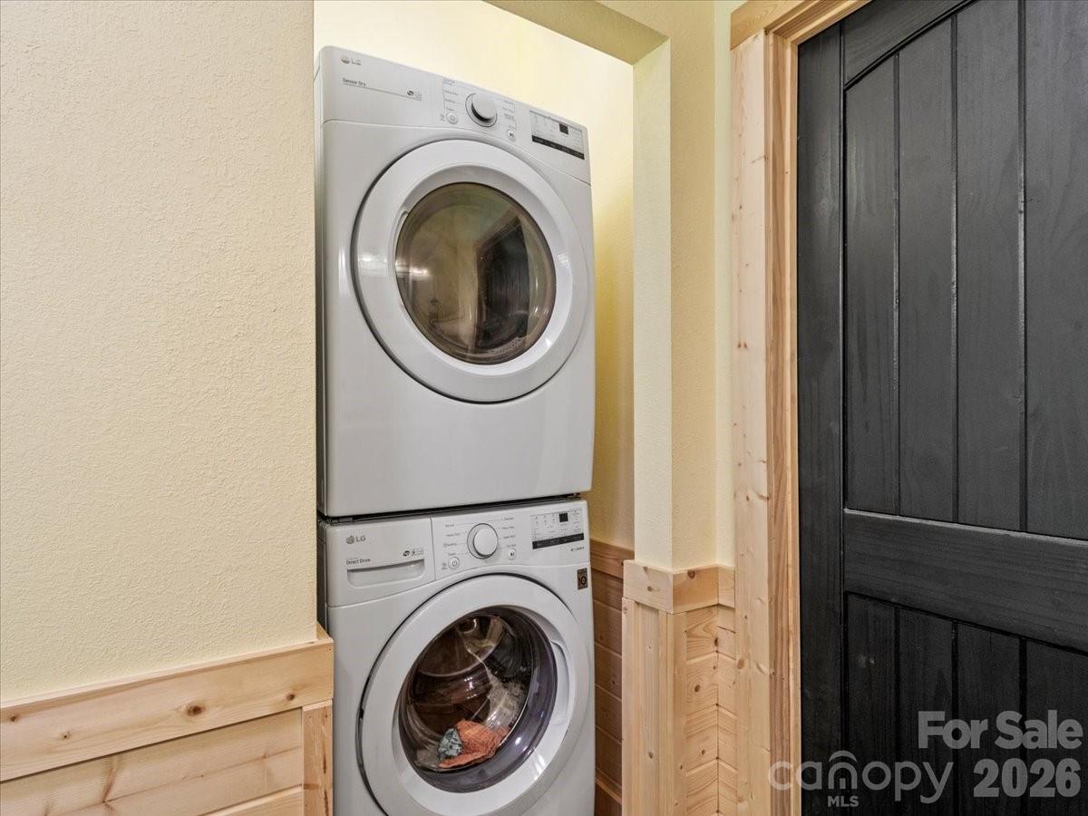 183 Mayfly Court Property Photo 29