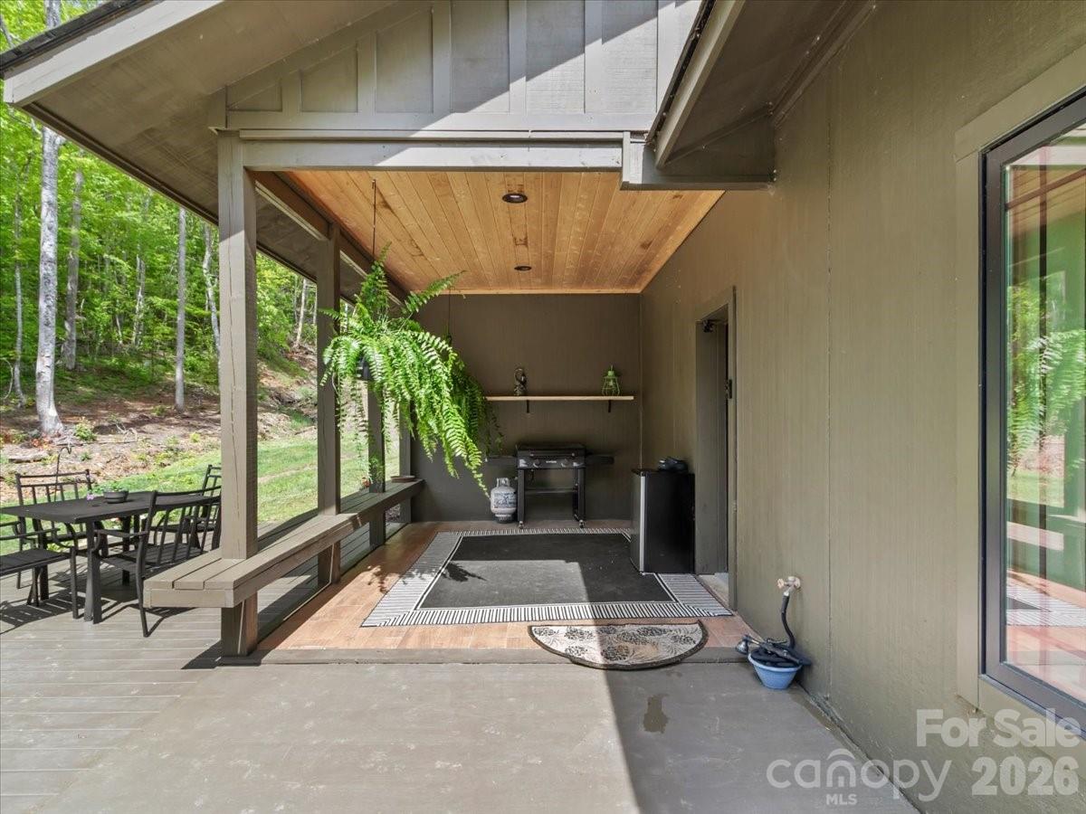 183 Mayfly Court Property Photo 35