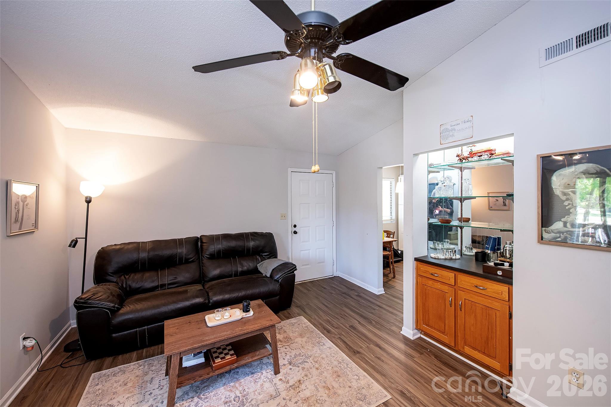 1649 Cedarview Court Property Photo 3