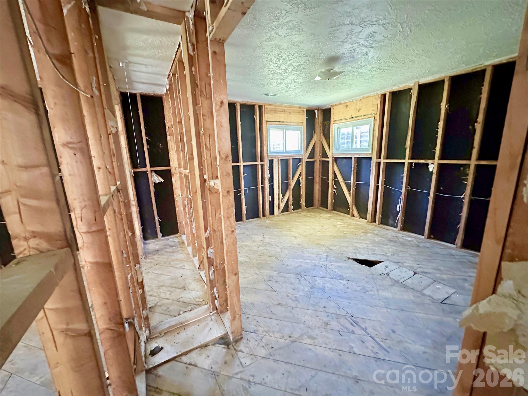 402 Blue Ridge Road Property Photo 10