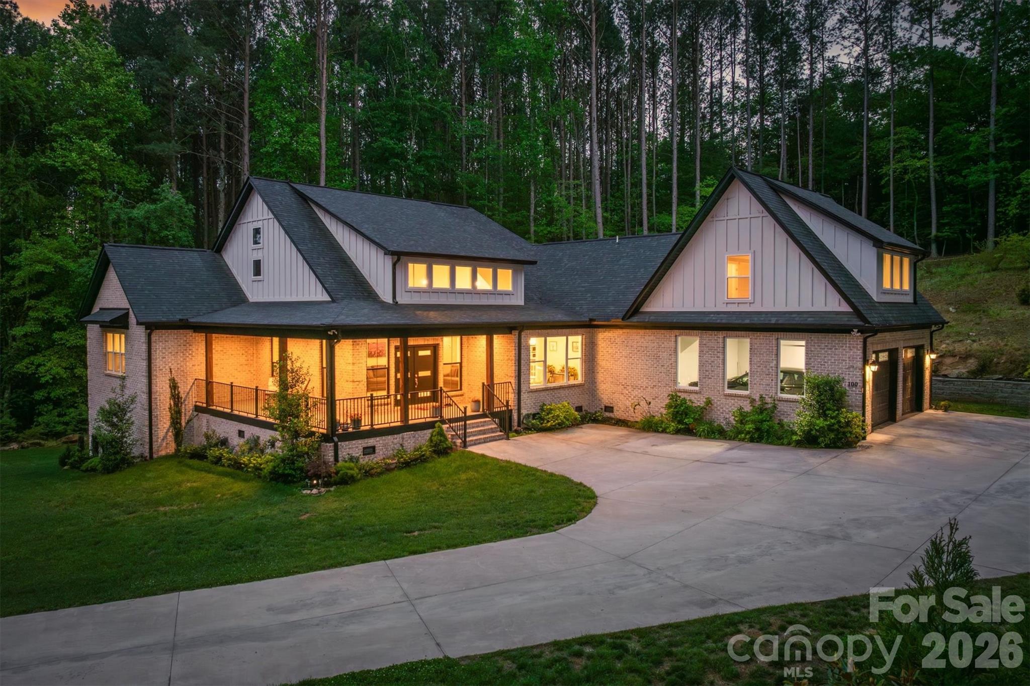 100 White Fawn Circle Property Photo 2