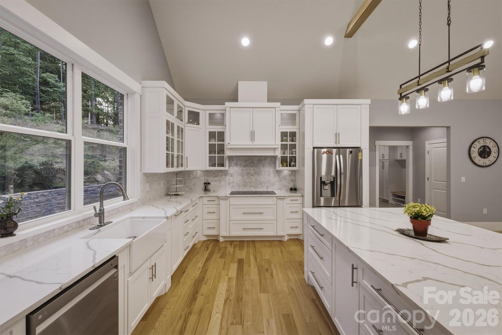 100 White Fawn Circle Property Photo 10