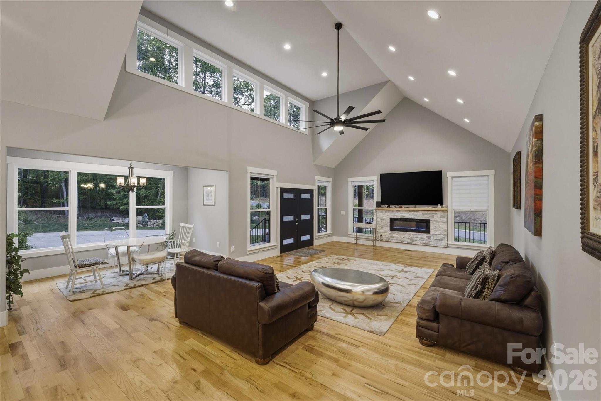 100 White Fawn Circle Property Photo 14