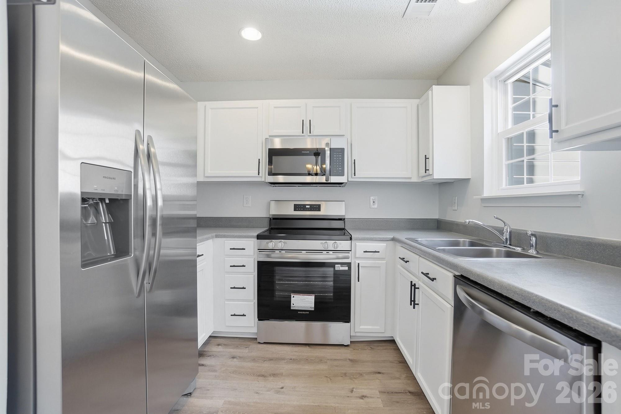 10584 English Setter Way Property Photo 11