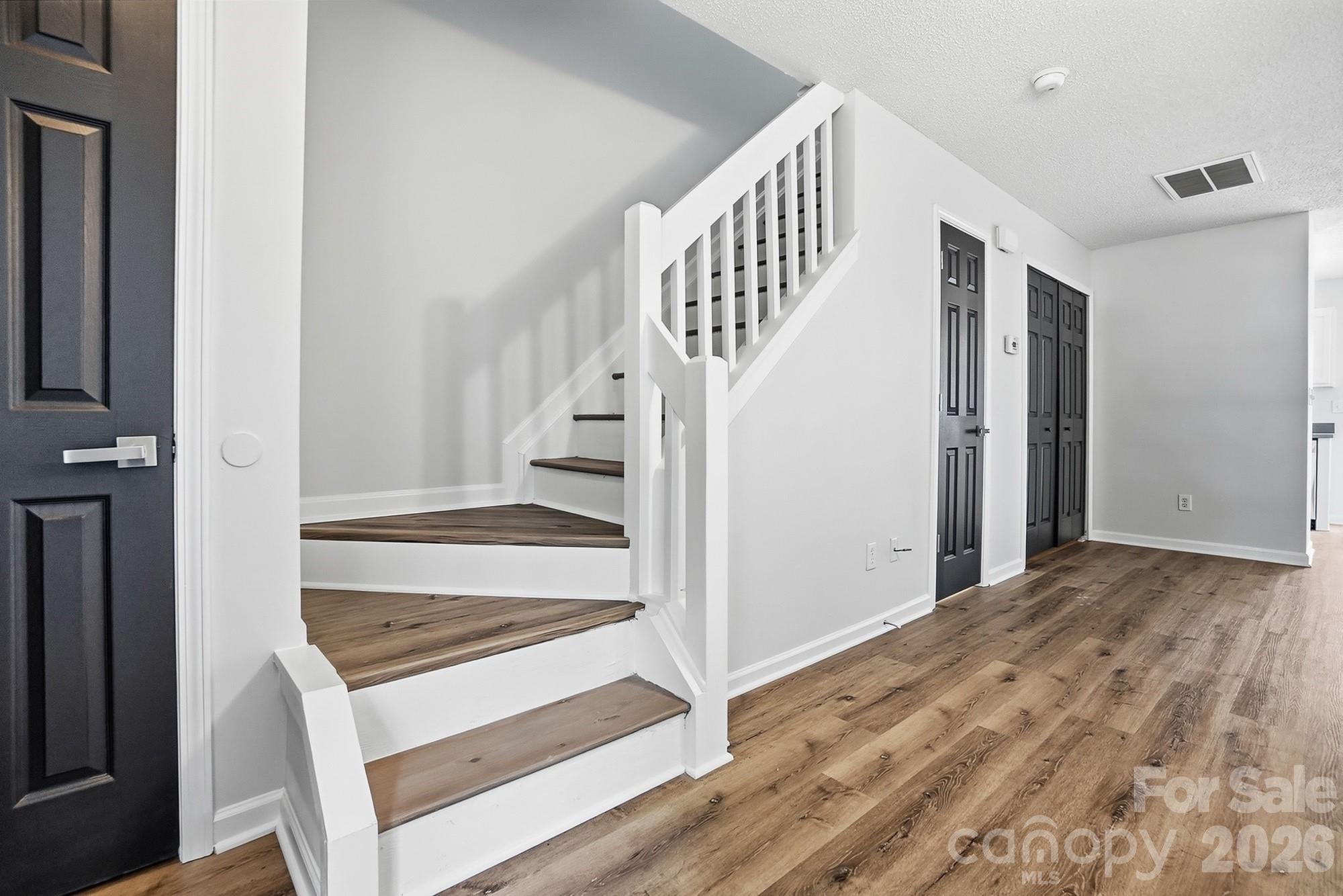10584 English Setter Way Property Photo 19