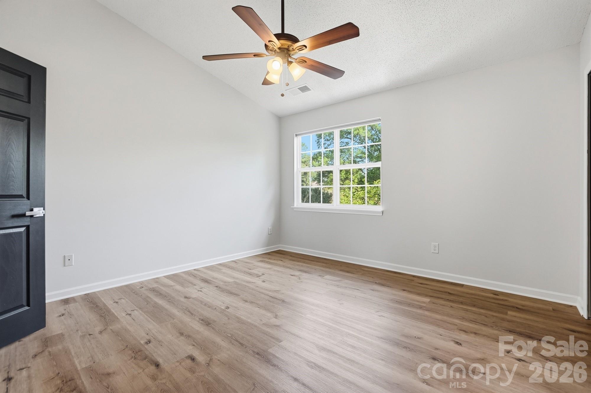 10584 English Setter Way Property Photo 23