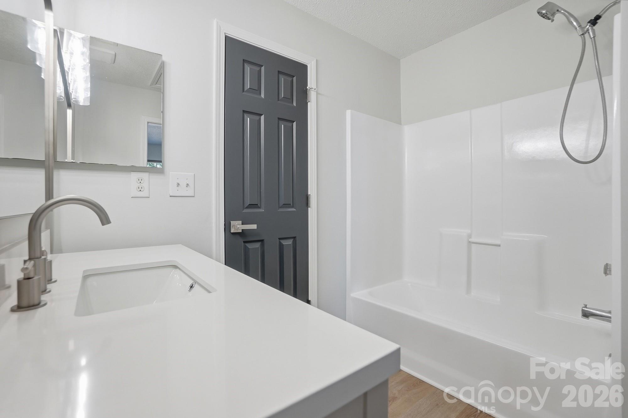 10584 English Setter Way Property Photo 28
