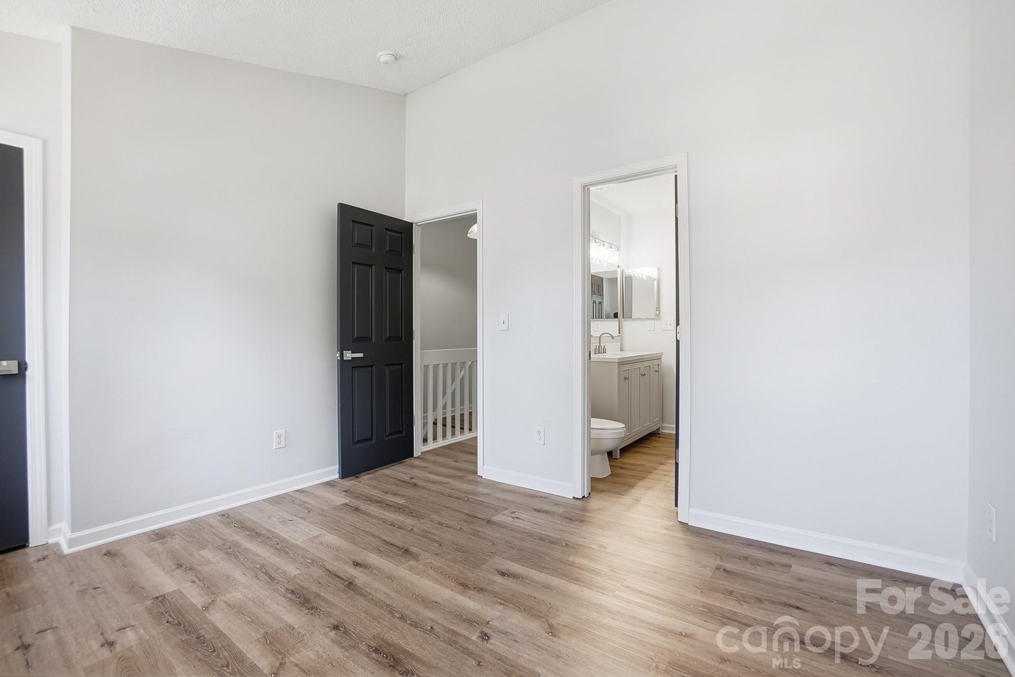 10584 English Setter Way Property Photo 32