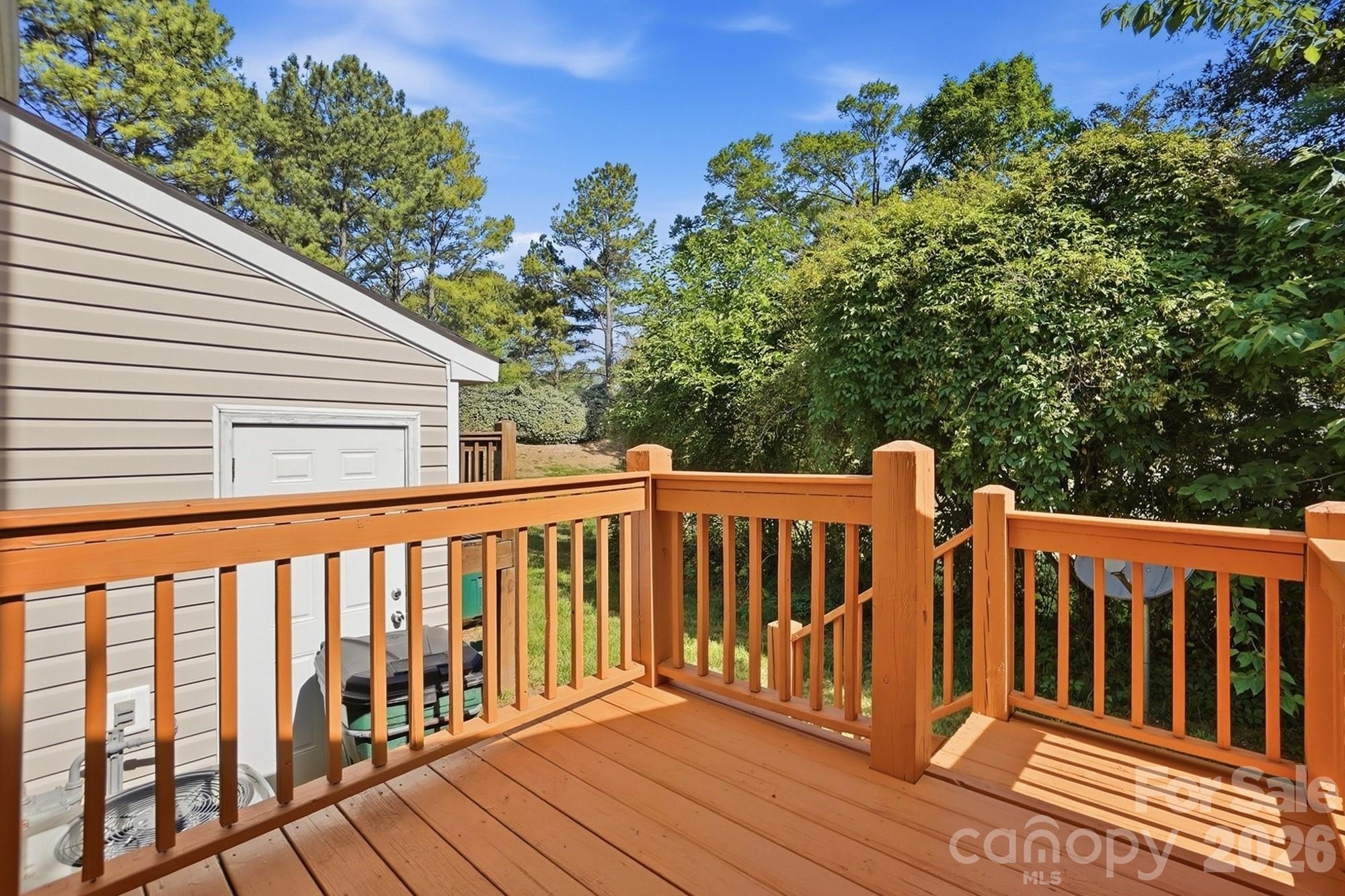 10584 English Setter Way Property Photo 35