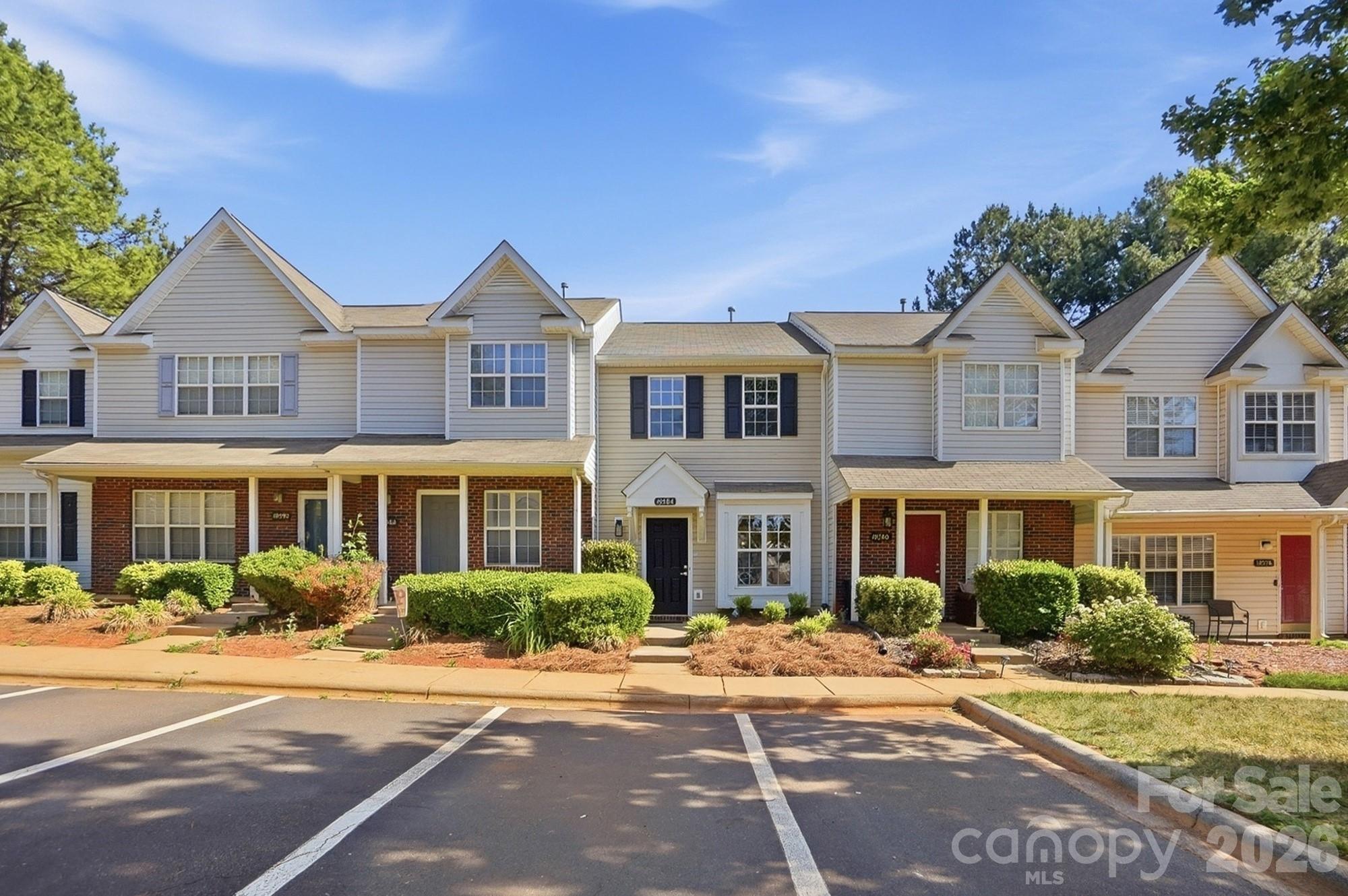 10584 English Setter Way Property Photo 39