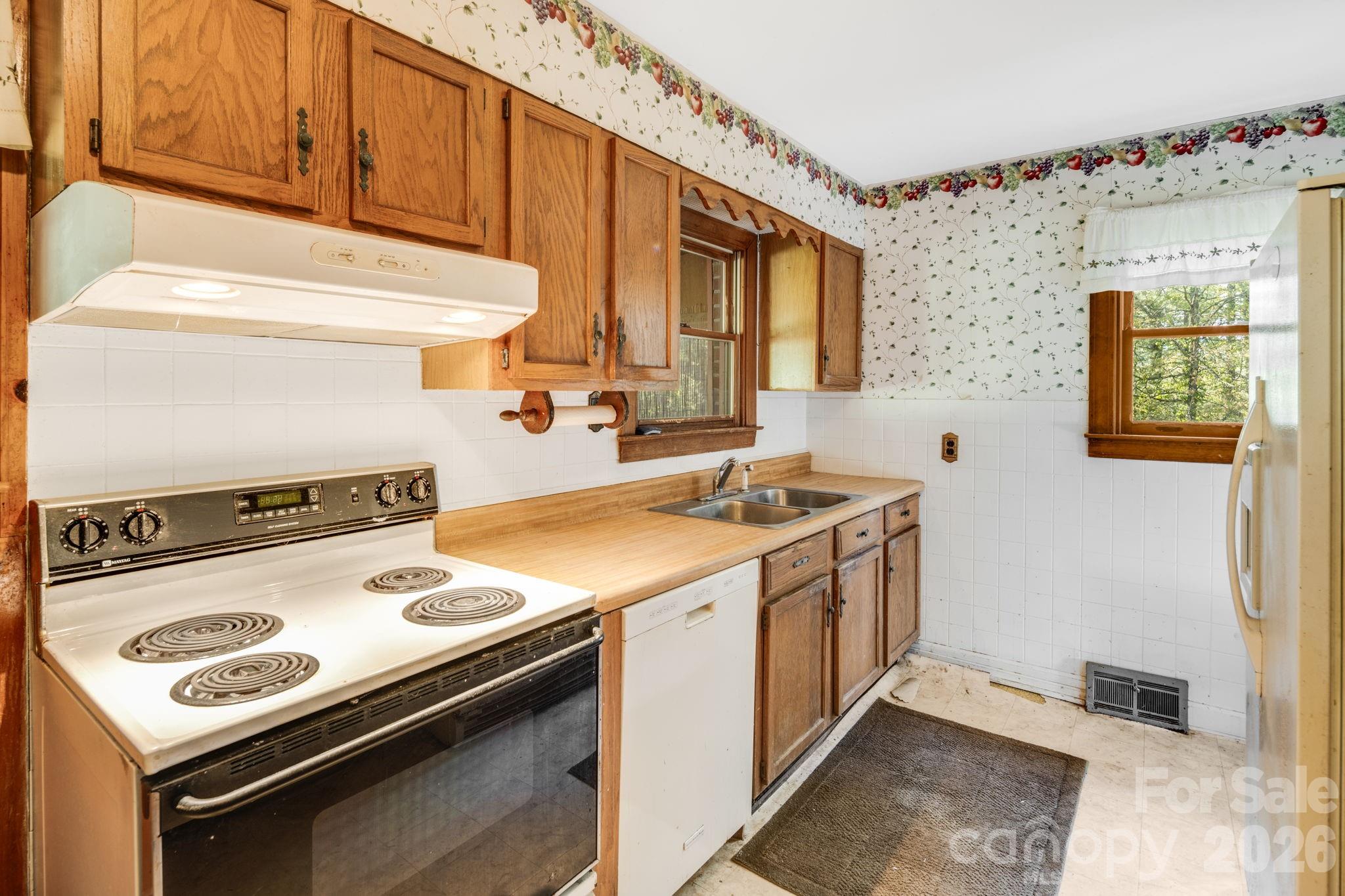 435 Upper Glady Fork Road Property Photo 17