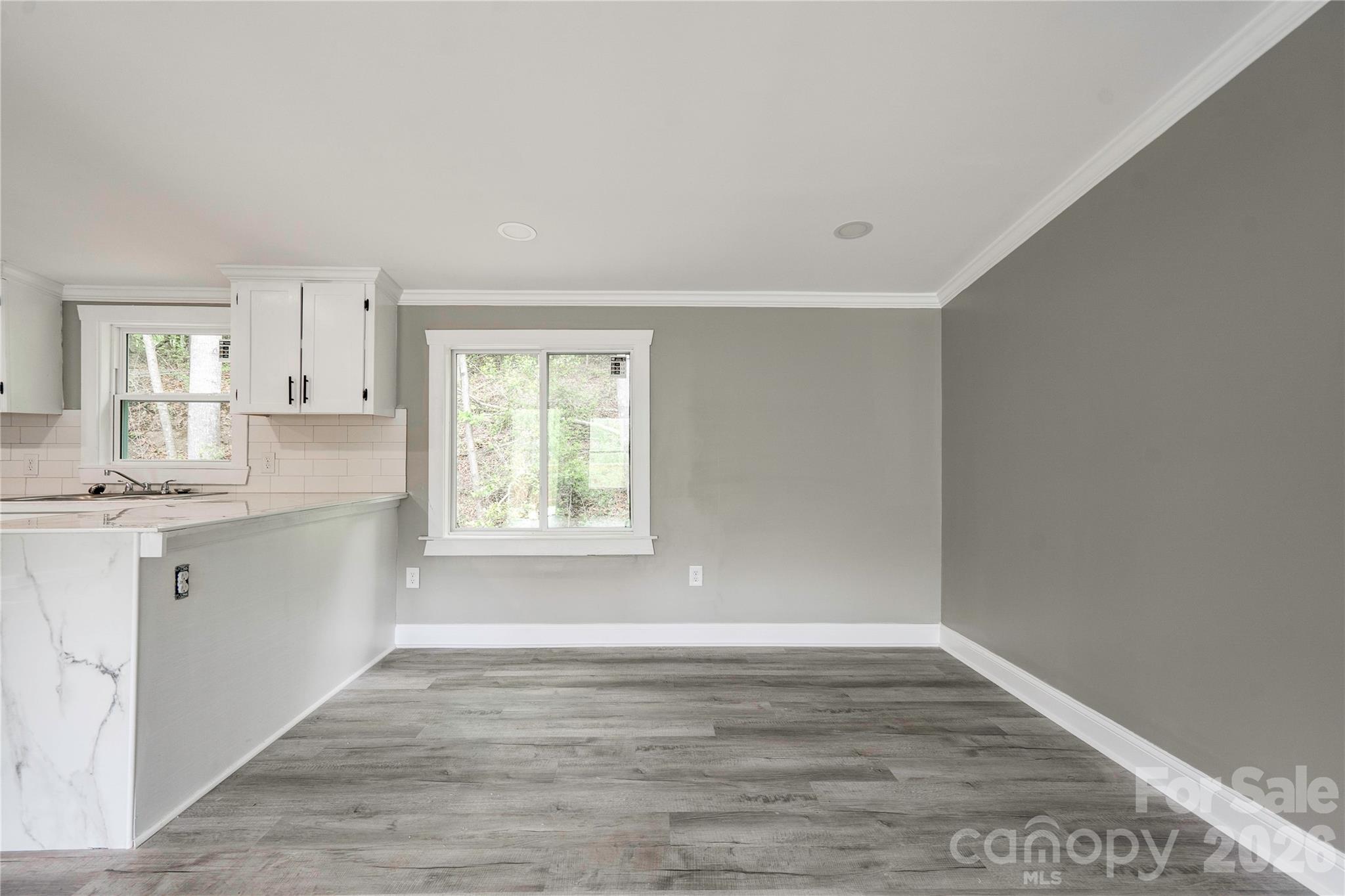 141 Knob Creek Drive Property Photo 11
