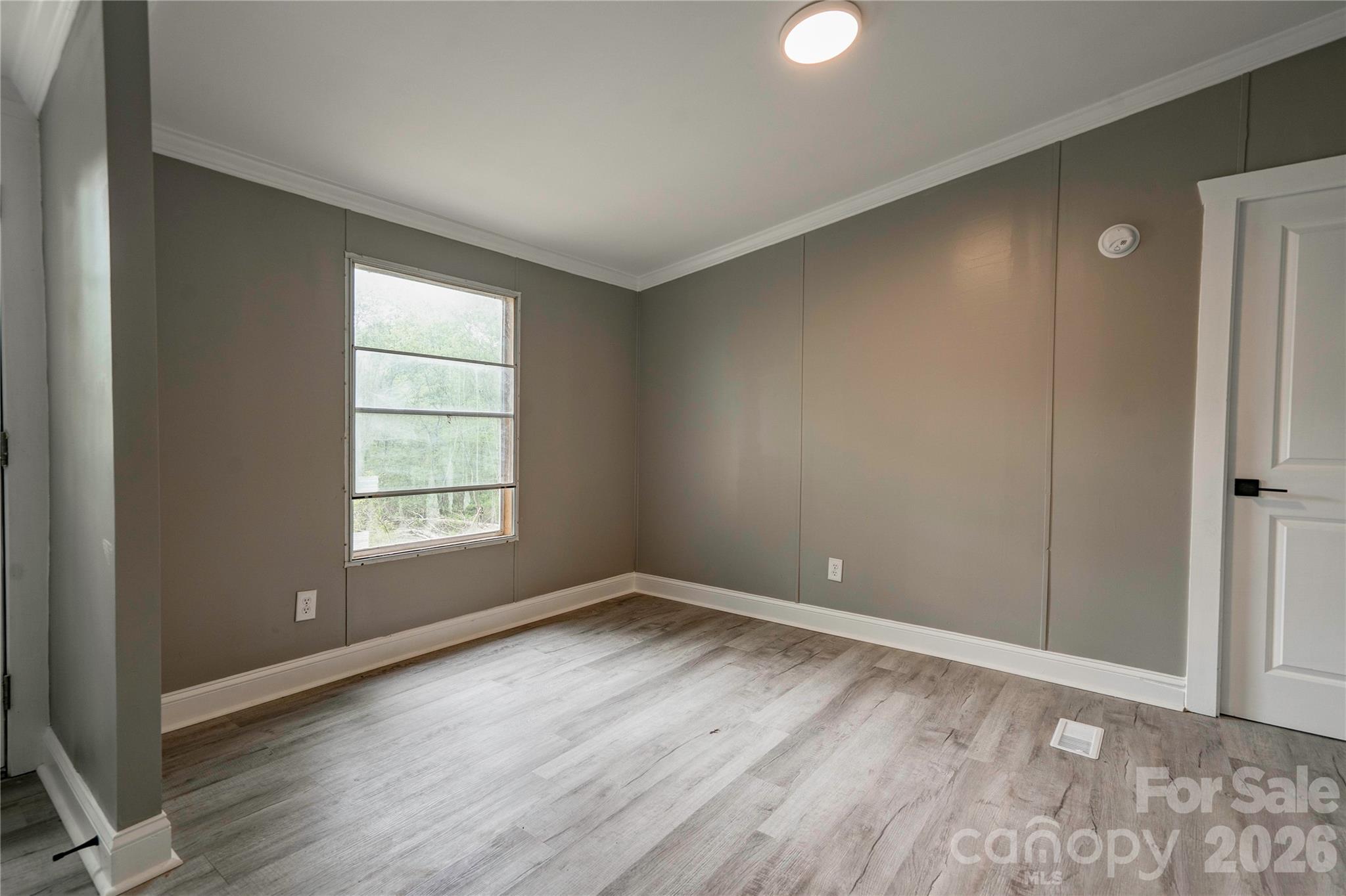 141 Knob Creek Drive Property Photo 13