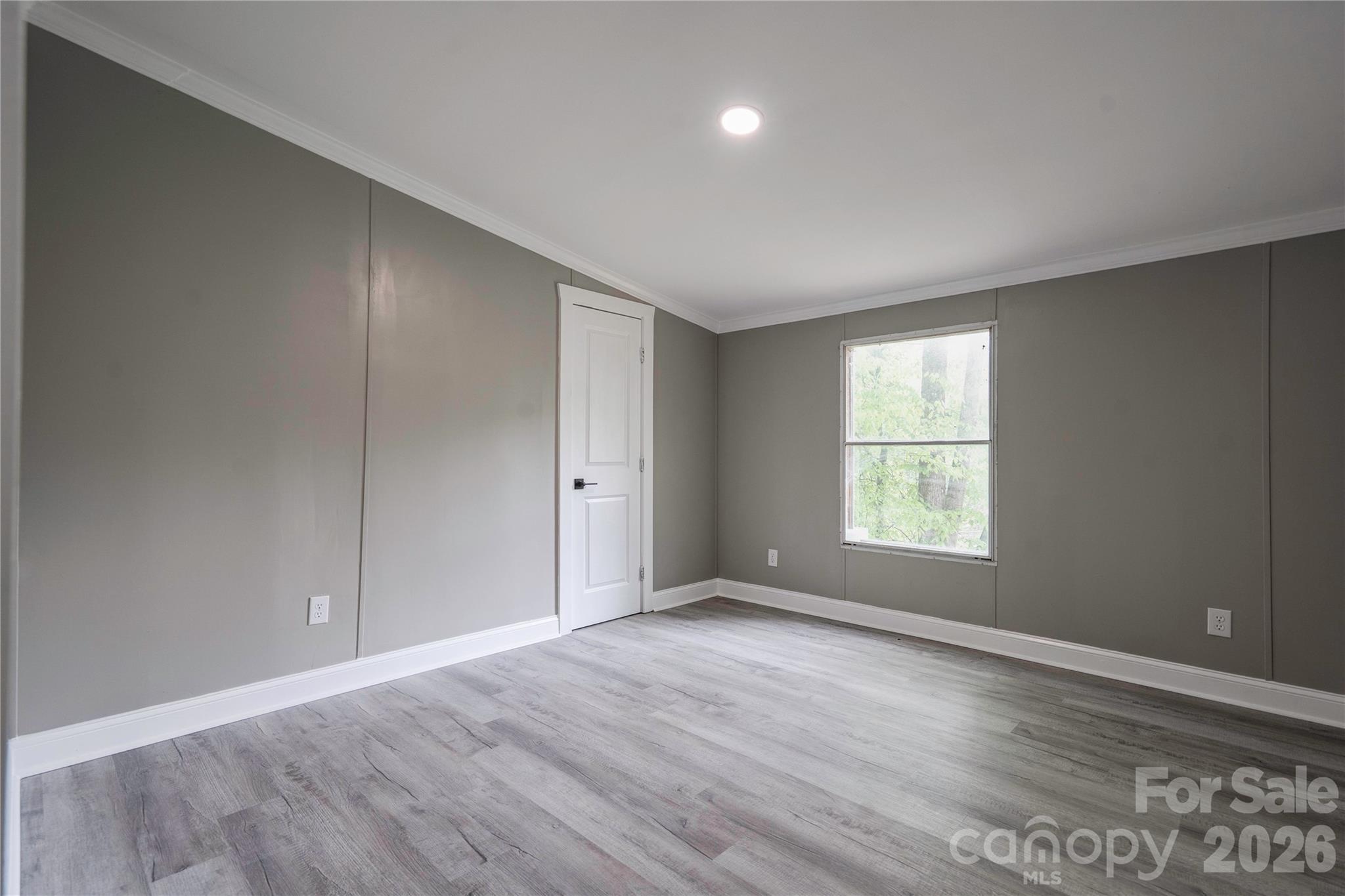 141 Knob Creek Drive Property Photo 18