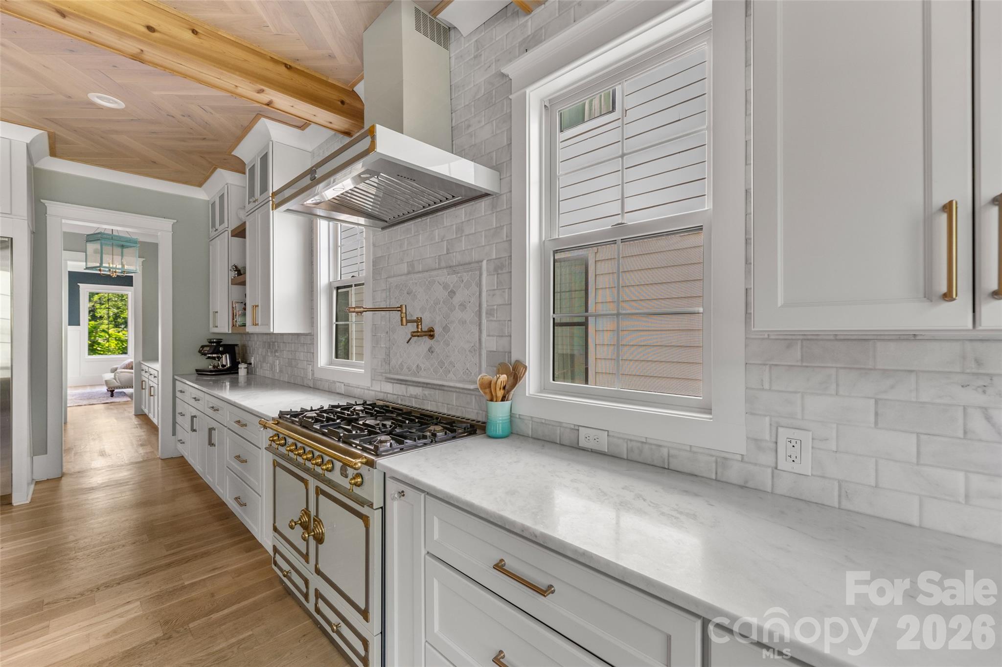 1512 Parson Street Property Photo 4