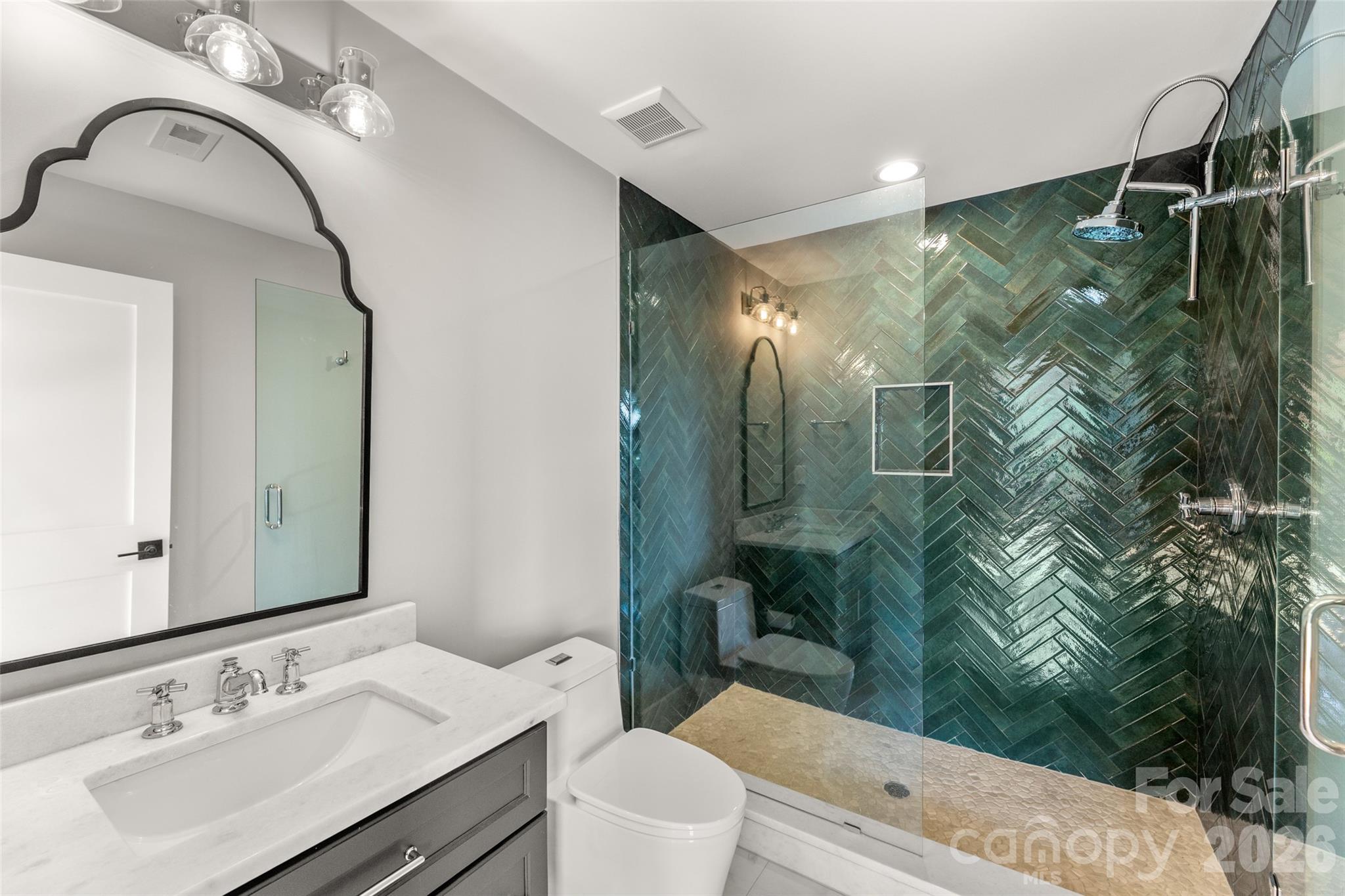 1512 Parson Street Property Photo 16