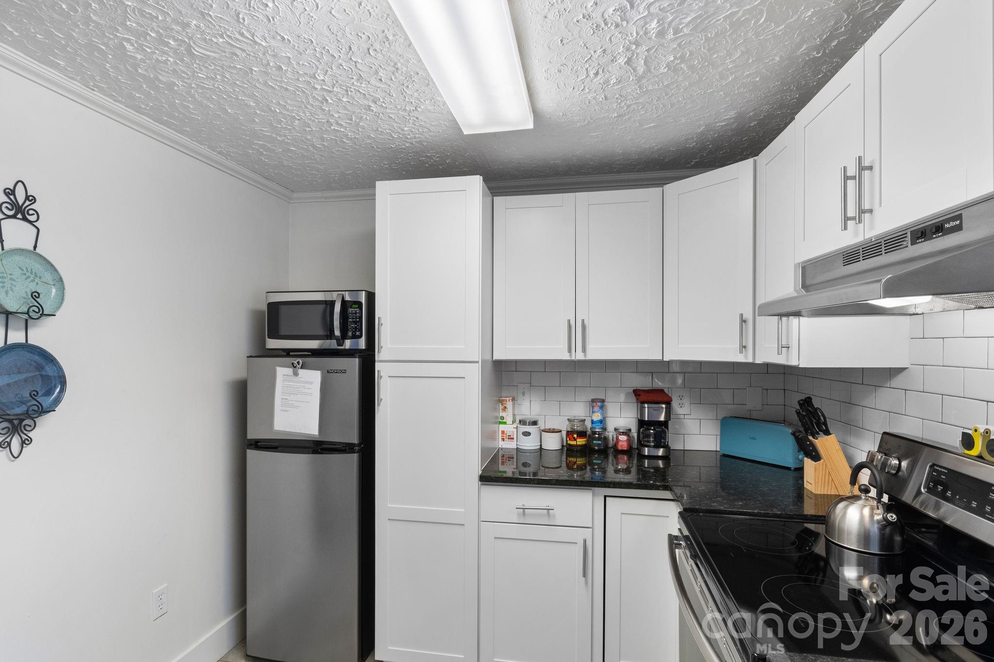 33 Vance Avenue Property Photo 17