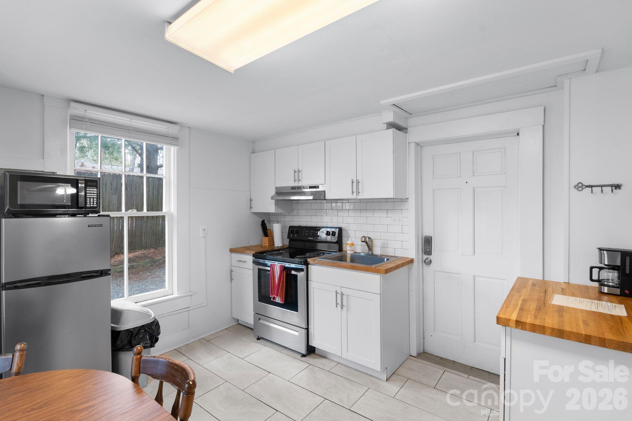 33 Vance Avenue Property Photo 21