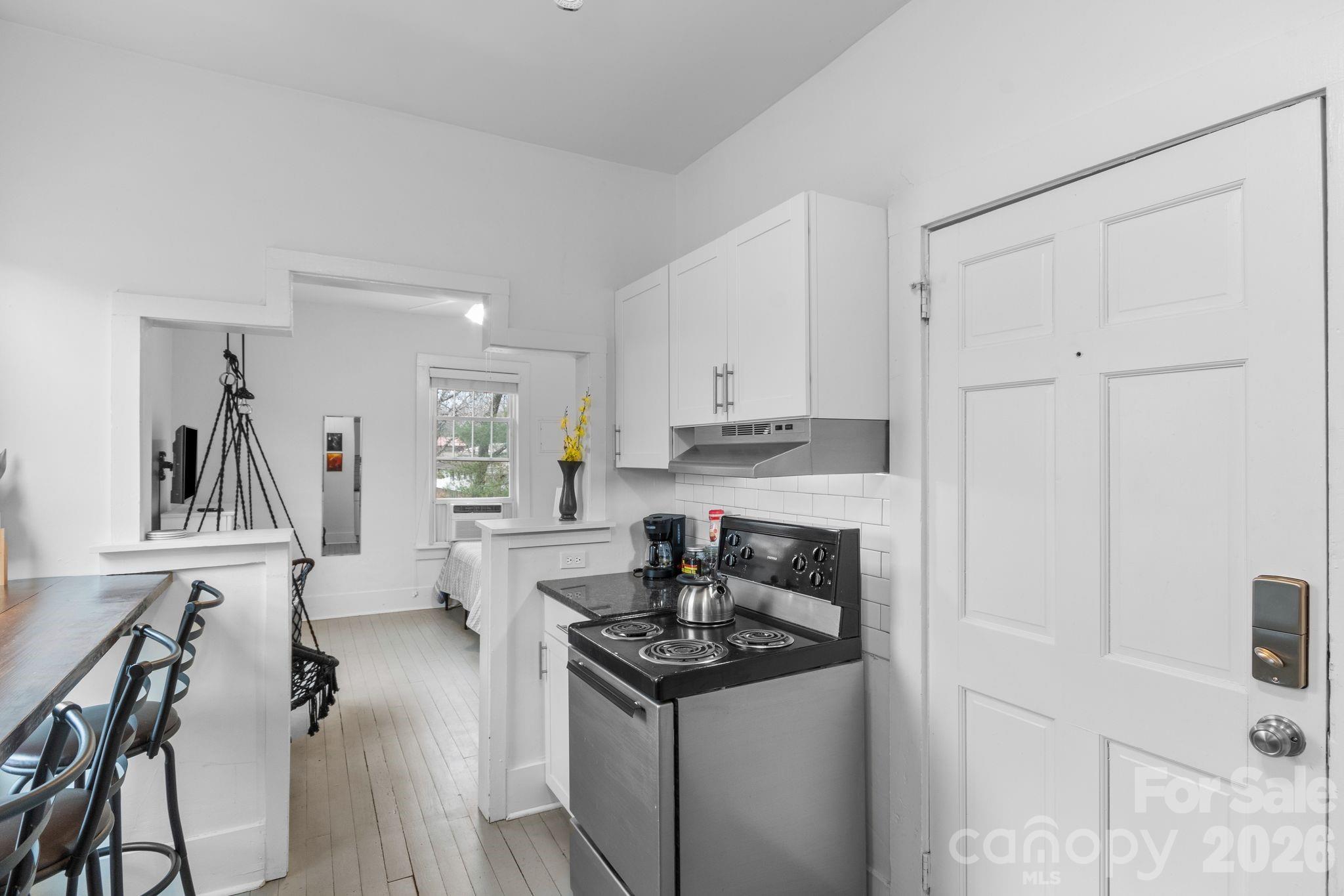 33 Vance Avenue Property Photo 32