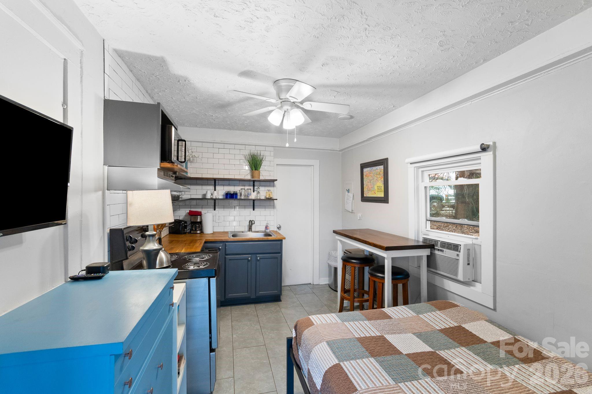 33 Vance Avenue Property Photo 43
