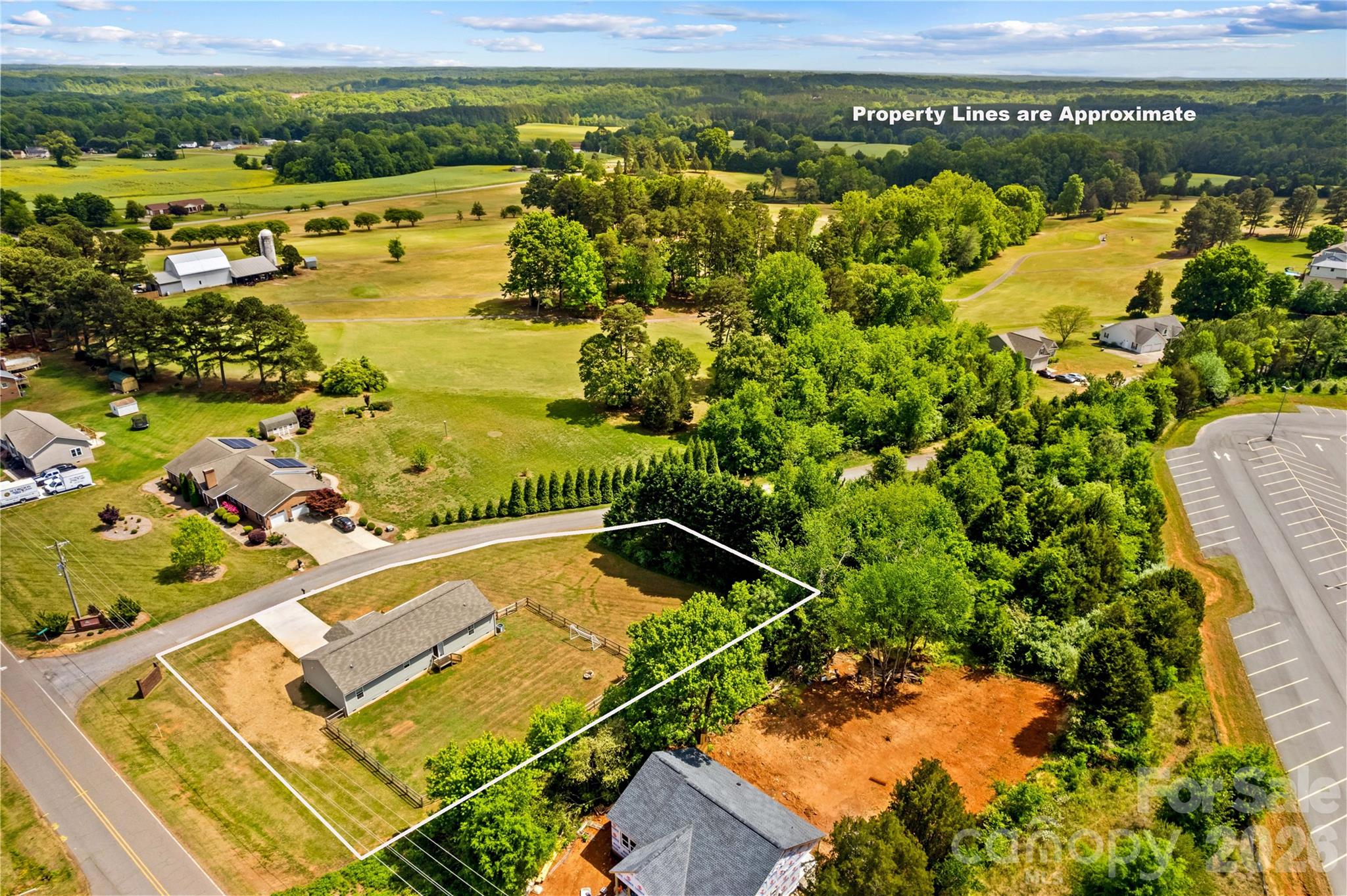 104 Sandtrap Drive Property Photo 36