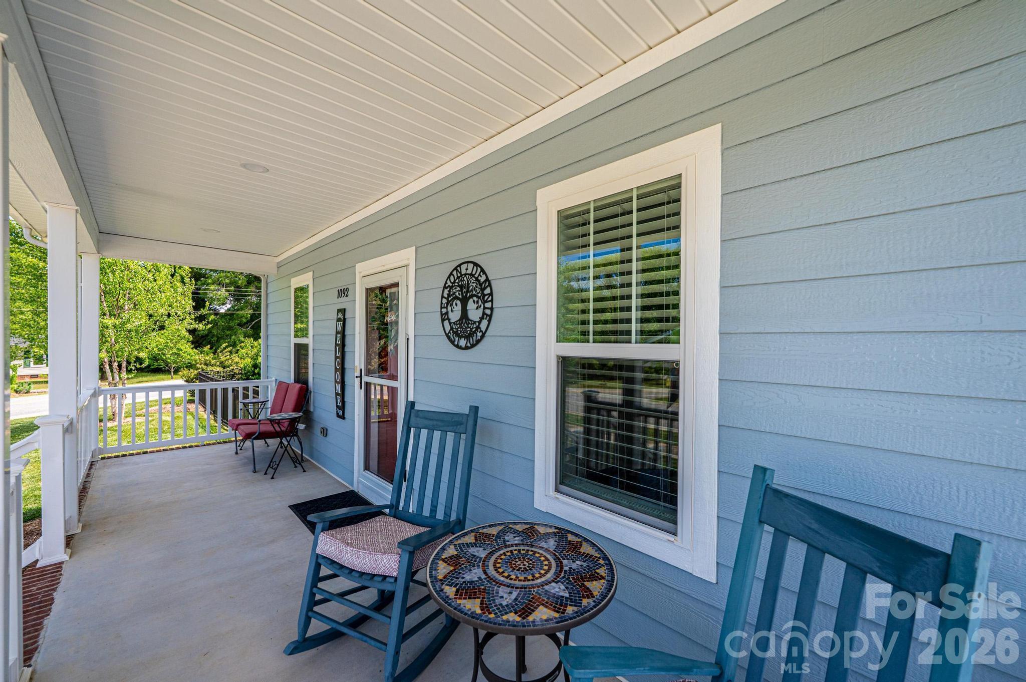1092 33rd Avenue Loop Property Photo 3