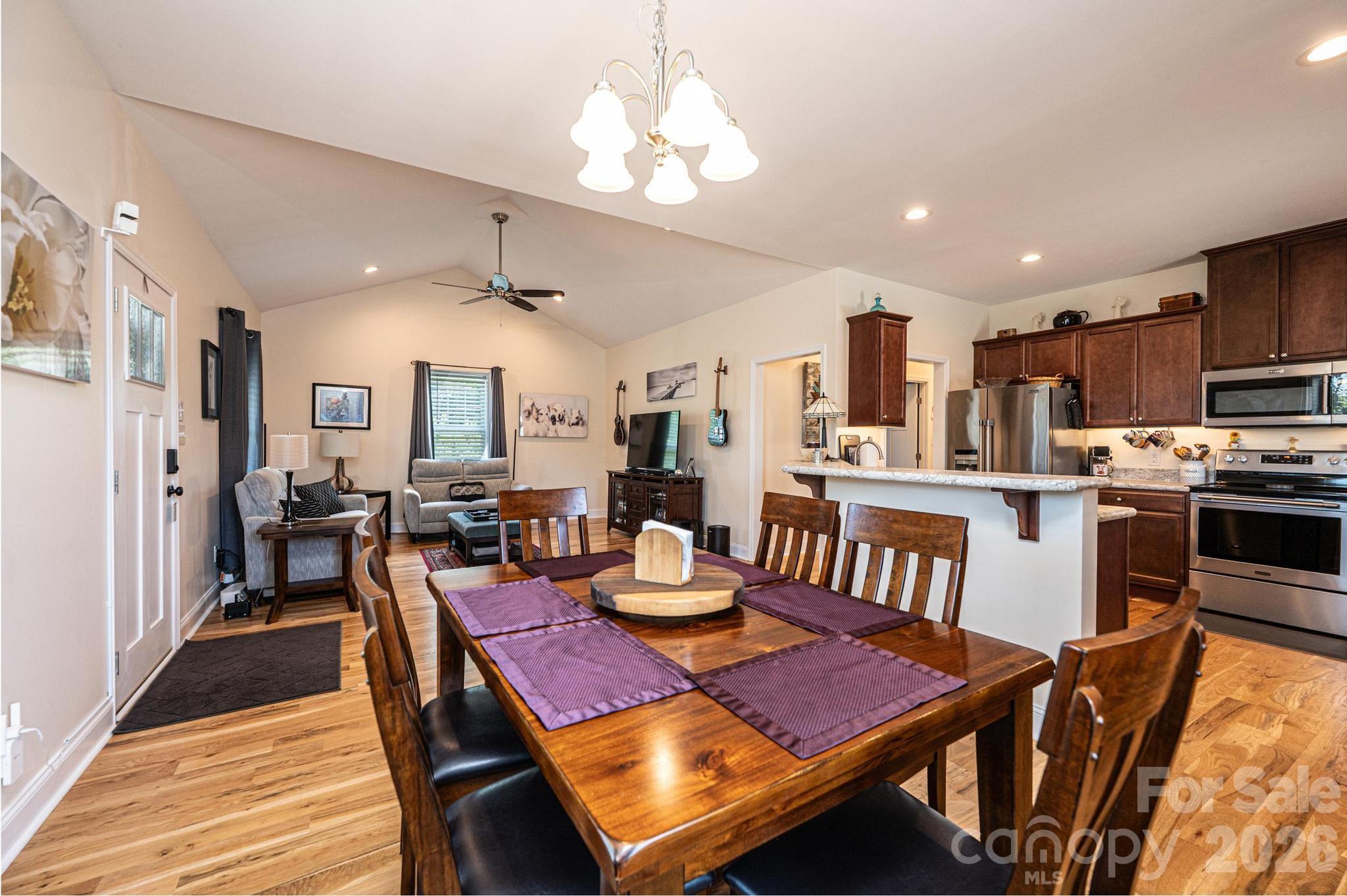 1092 33rd Avenue Loop Property Photo 13