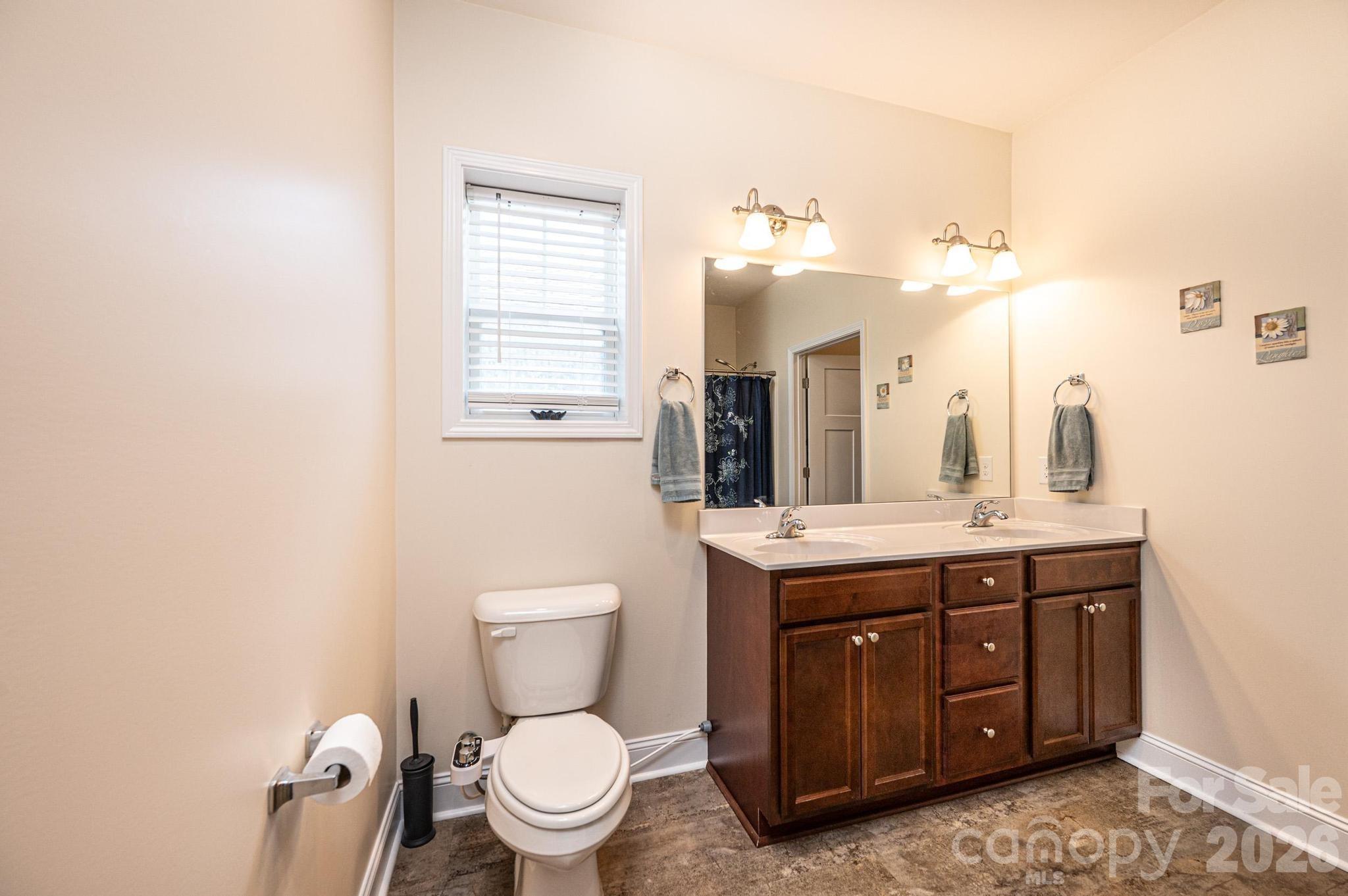 1092 33rd Avenue Loop Property Photo 31
