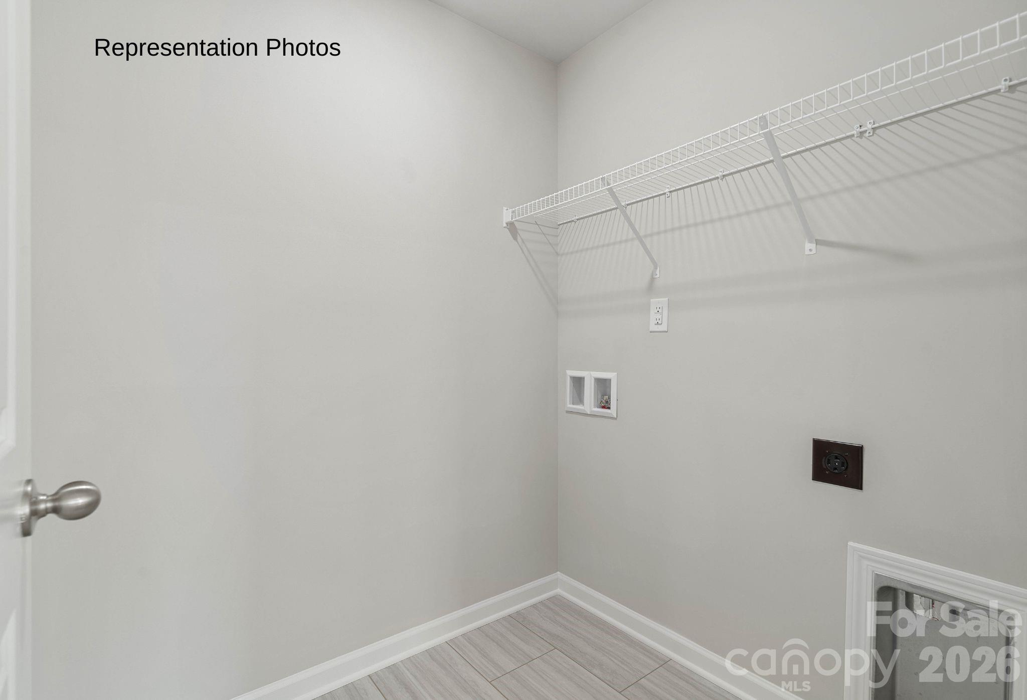 209 Roxanna Court Property Photo 25