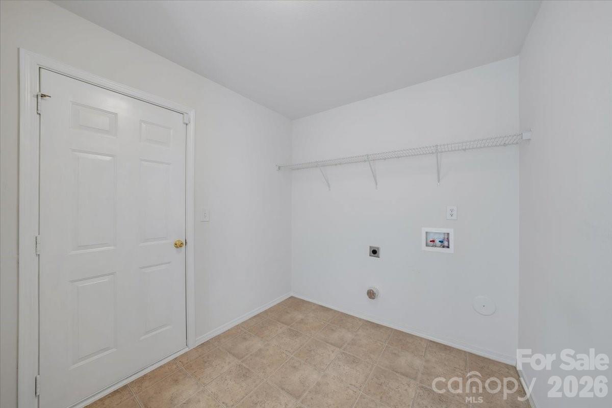 1000 Silverberry Street Property Photo 21