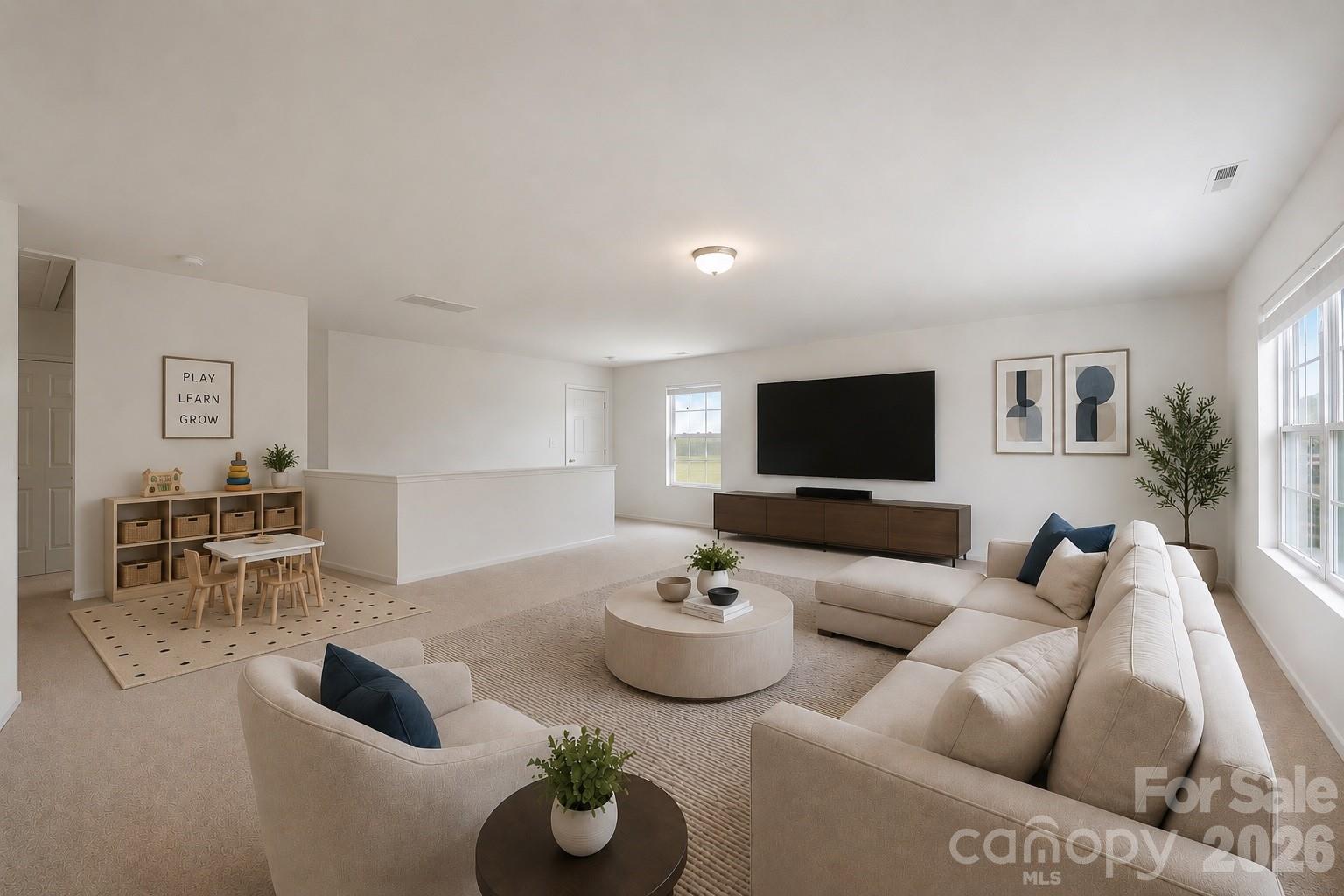 1000 Silverberry Street Property Photo 23