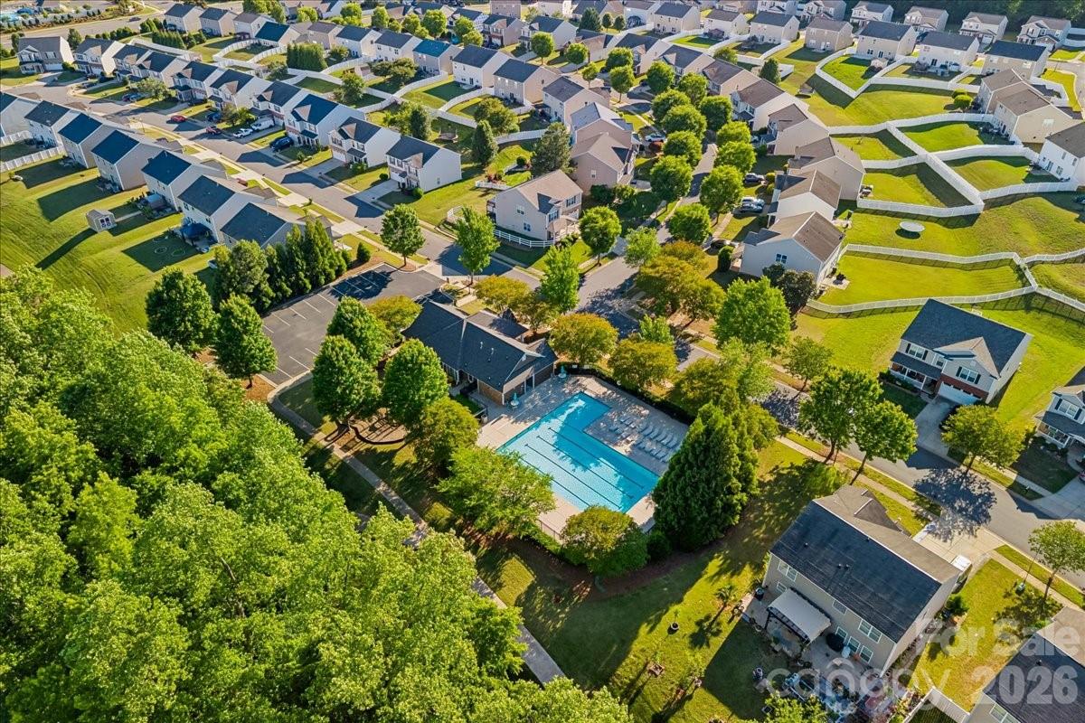 1000 Silverberry Street Property Photo 46