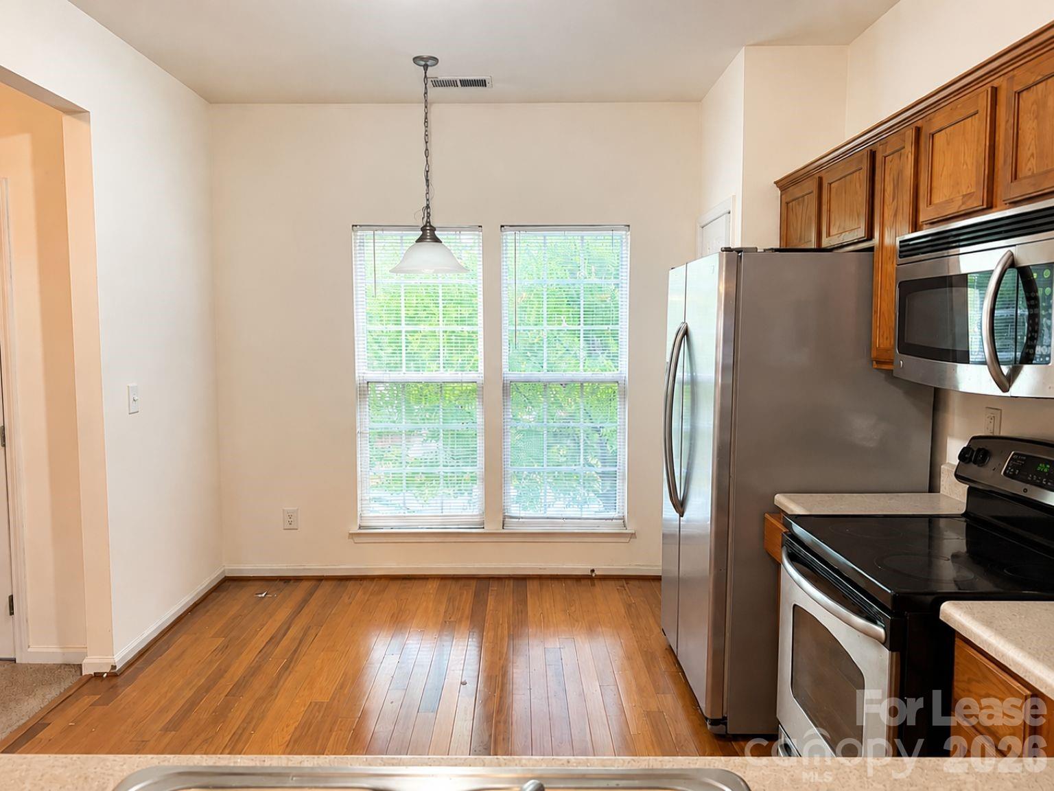 913 Tiger Lane Property Photo 8