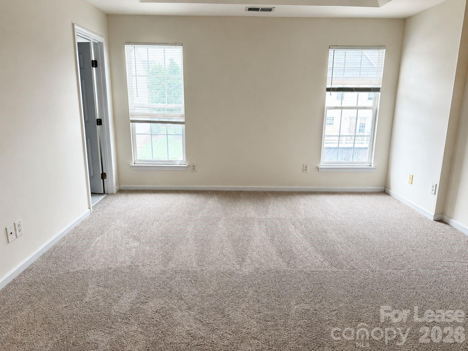 913 Tiger Lane Property Photo 11