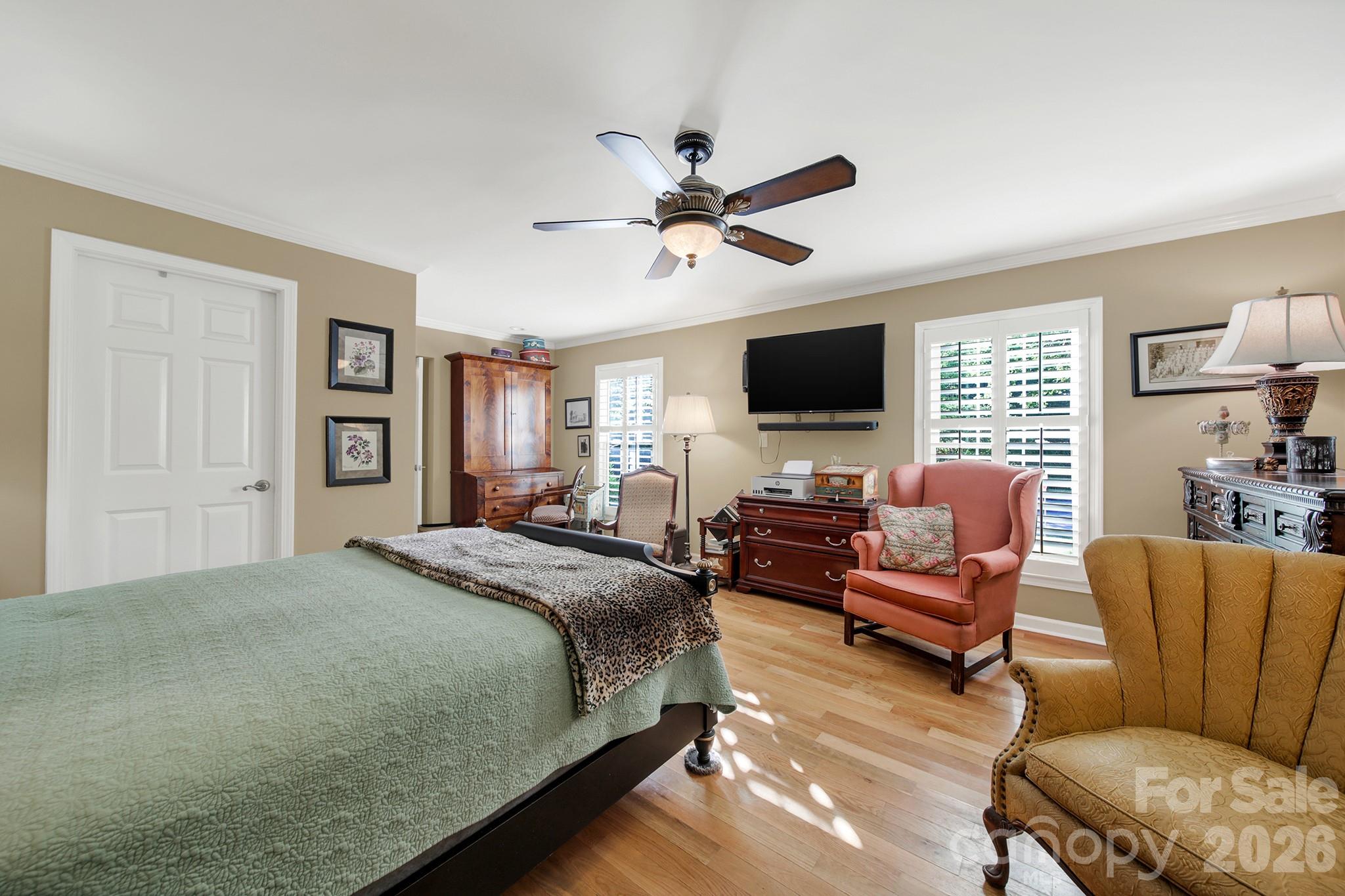 537 Briarwood Road E1-2 Property Photo 6