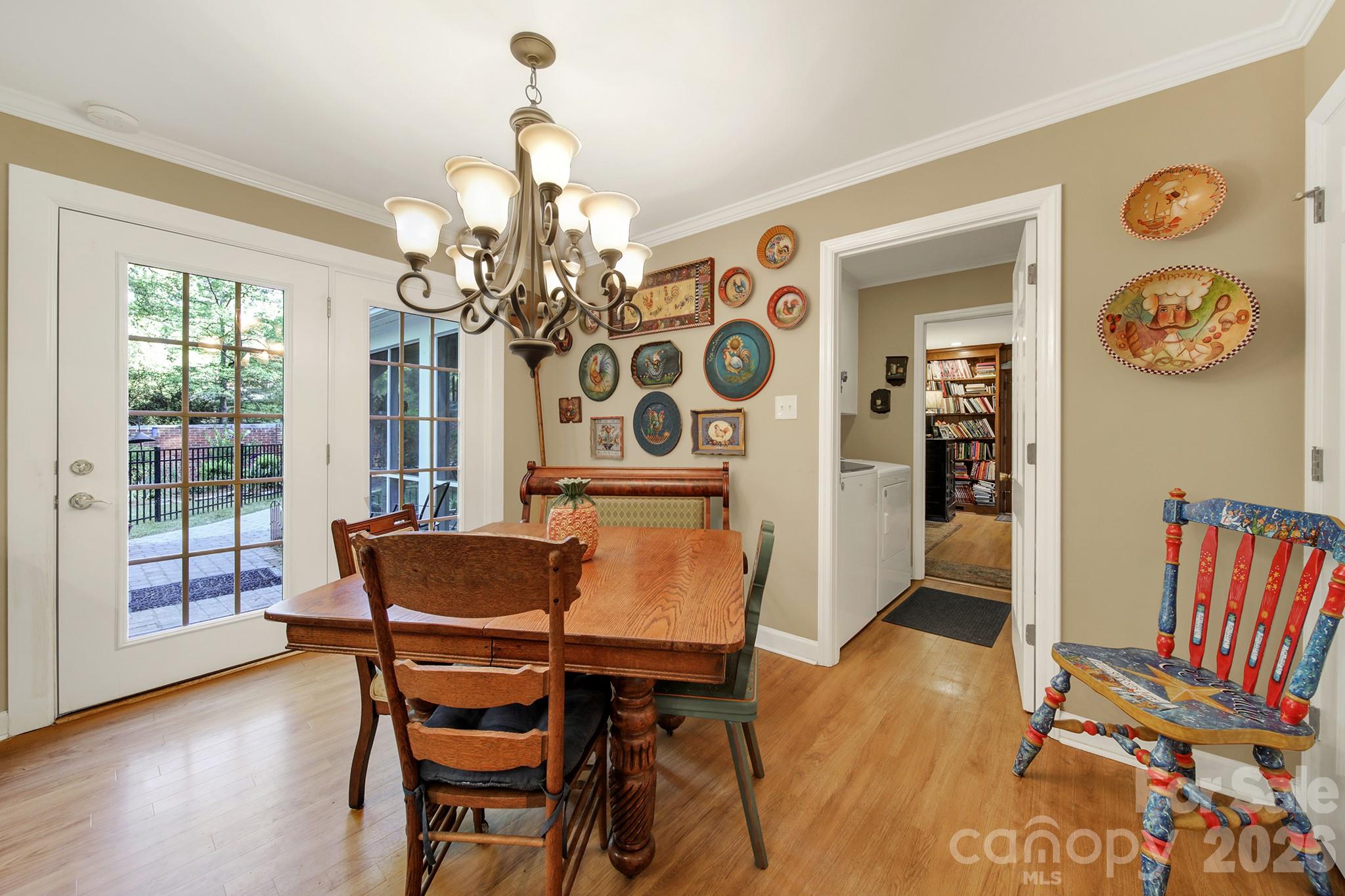 537 Briarwood Road E1-2 Property Photo 9