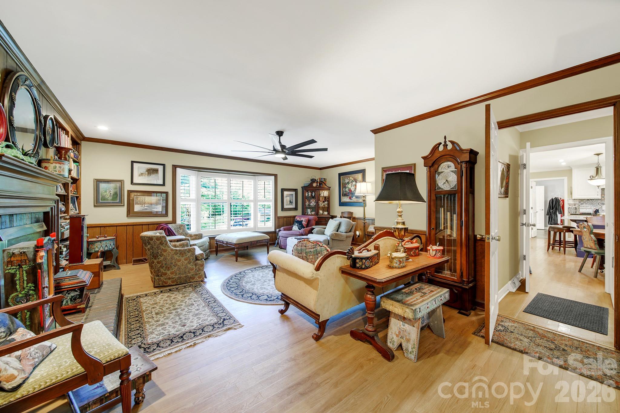 537 Briarwood Road E1-2 Property Photo 18