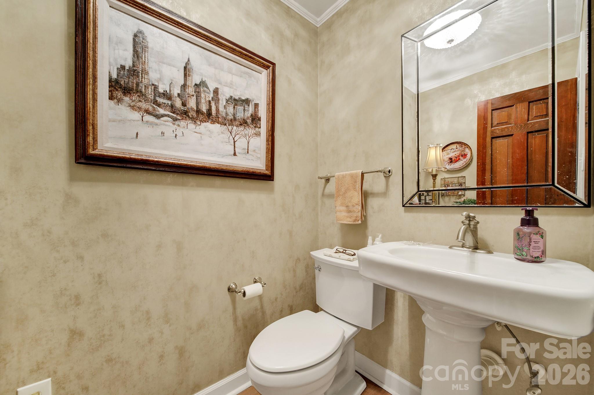 537 Briarwood Road E1-2 Property Photo 19
