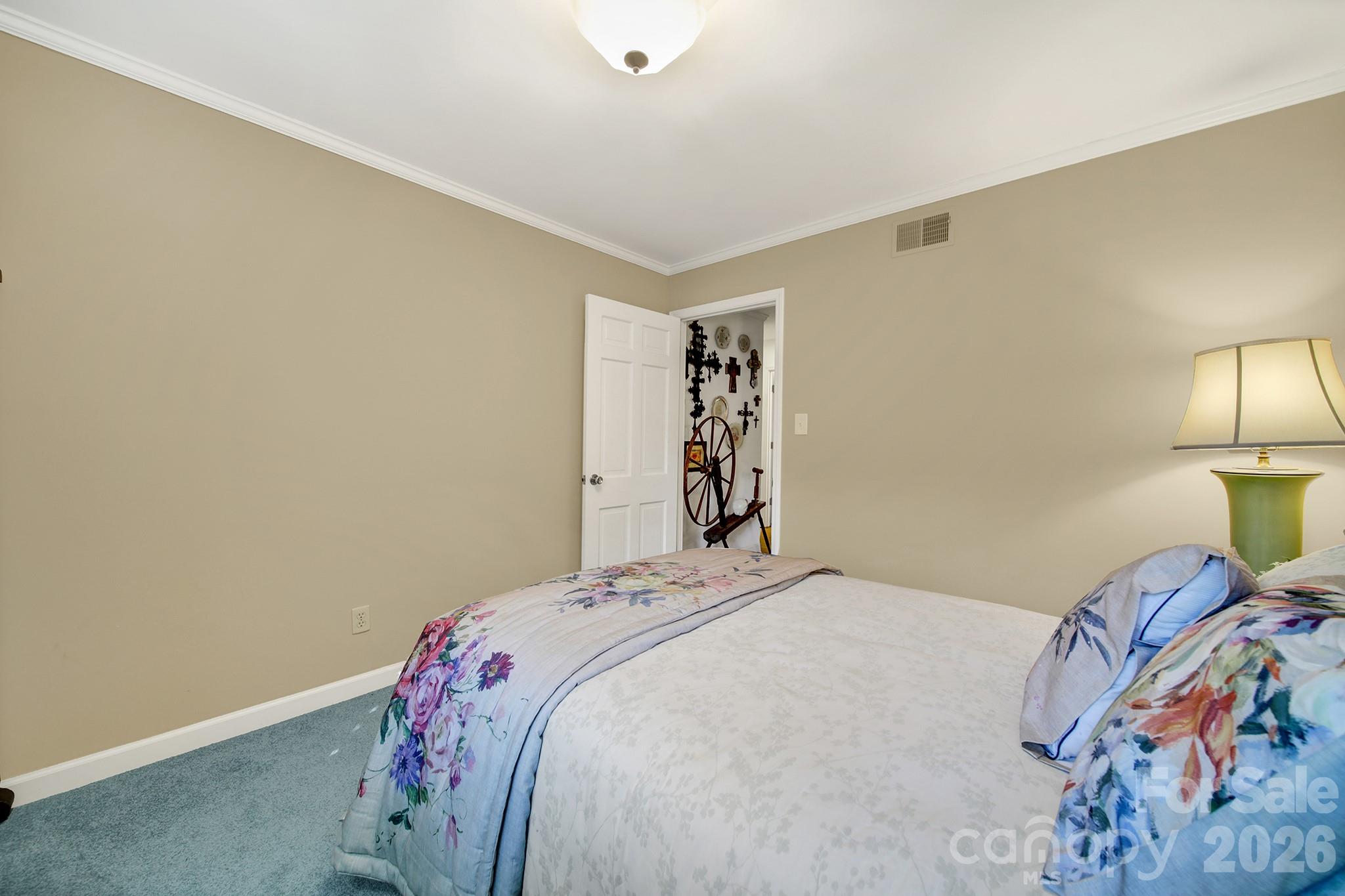 537 Briarwood Road E1-2 Property Photo 23