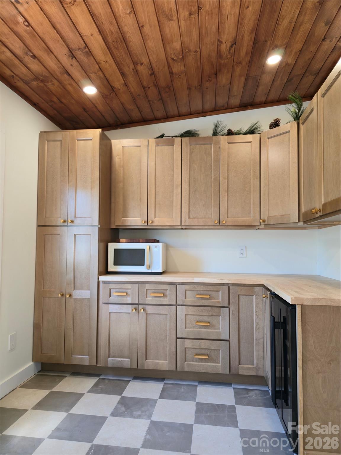 152 Florida Avenue Property Photo 15