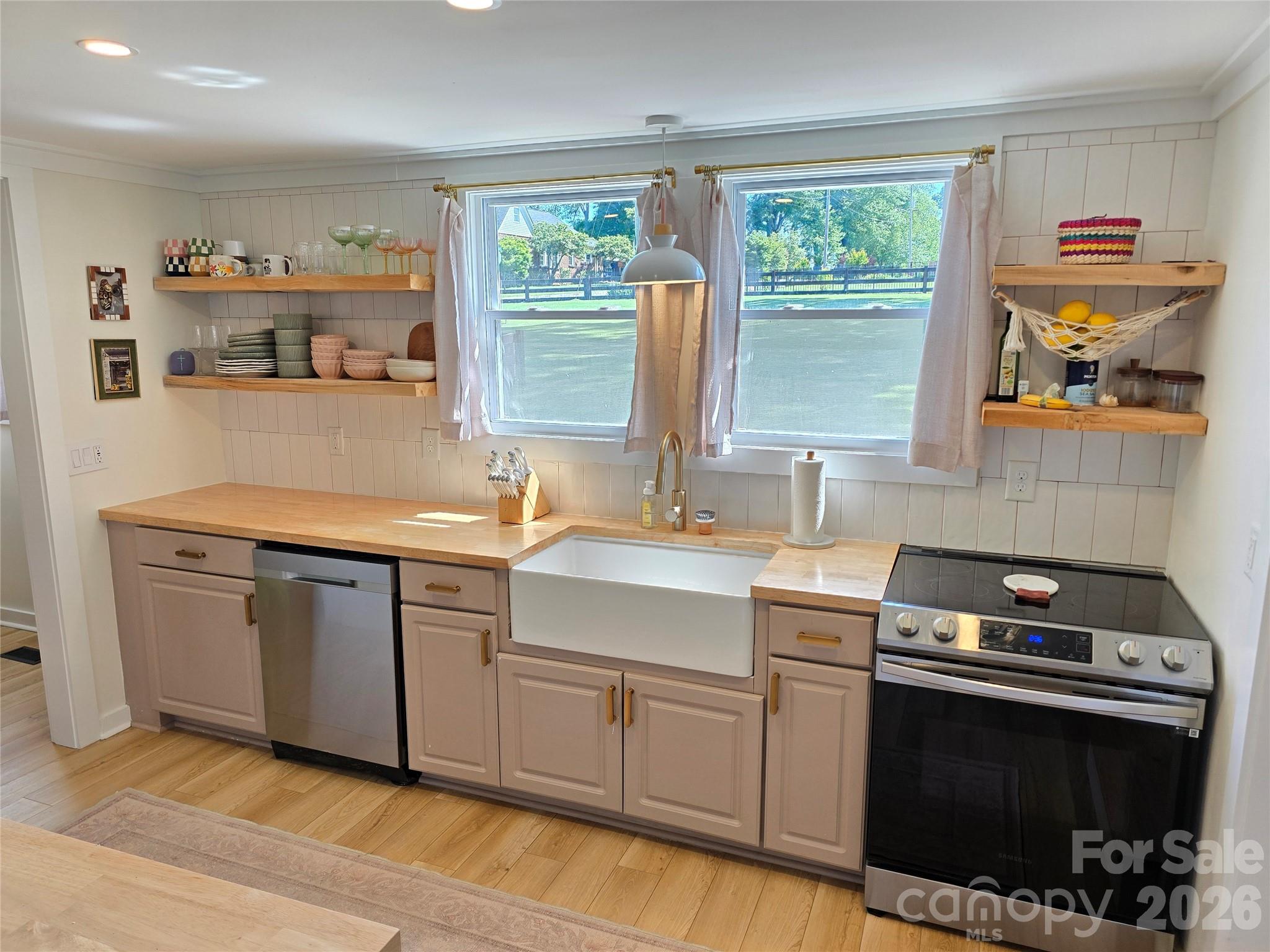 152 Florida Avenue Property Photo 28