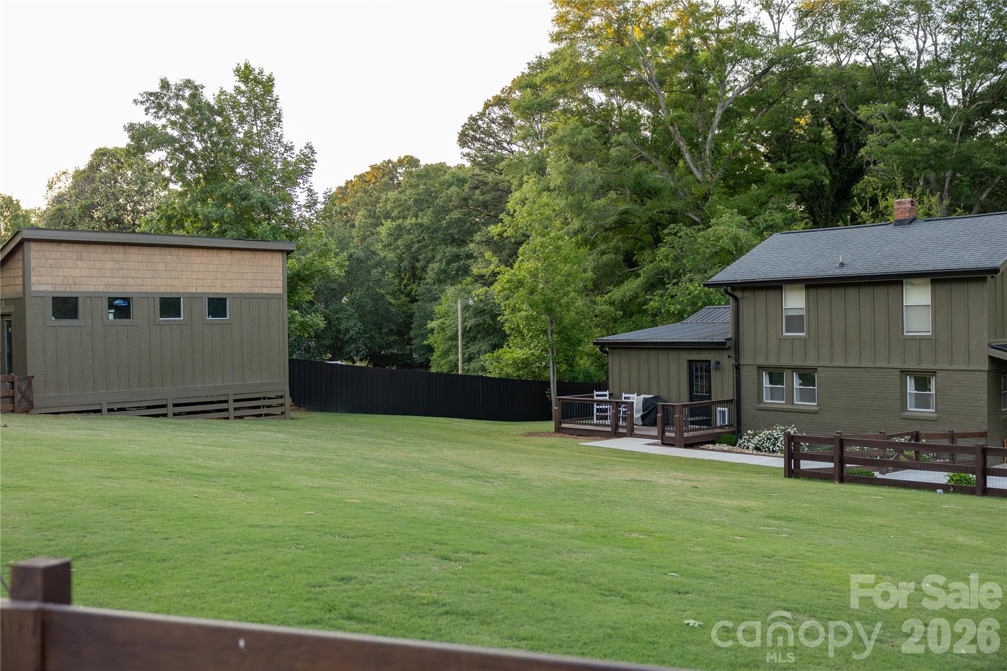 152 Florida Avenue Property Photo 32